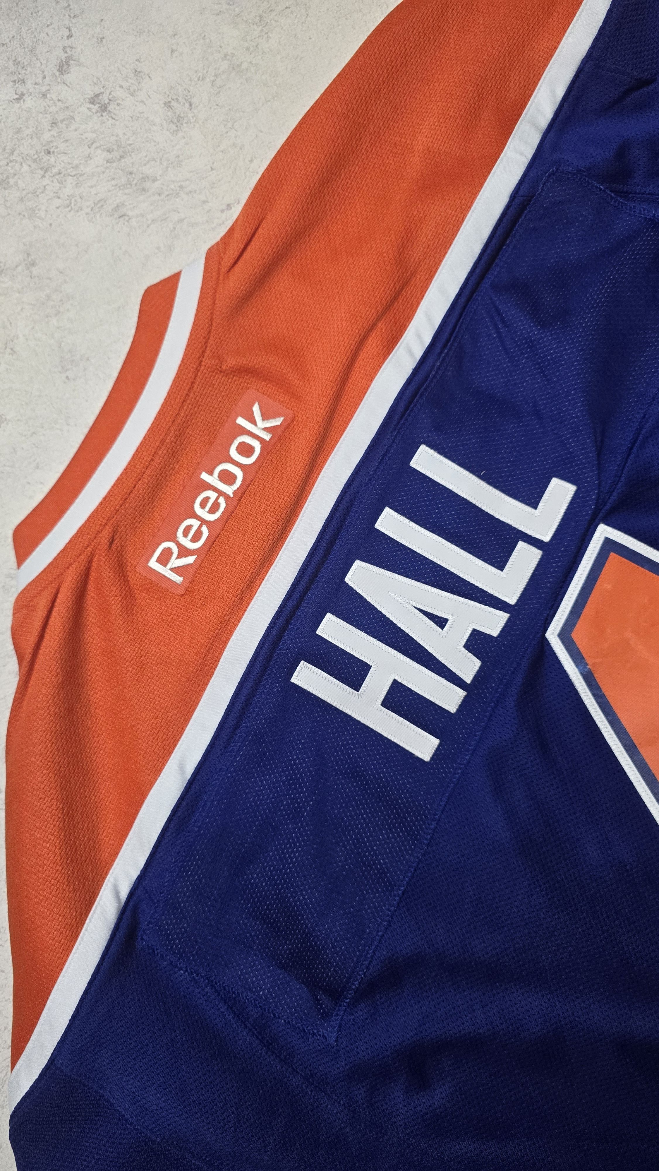 Reebok Reebok Edmonton Oilers Taylor Hall #4 NHL Hovkey Jersey Size US S / EU 44-46 / 1 - 6 Thumbnail