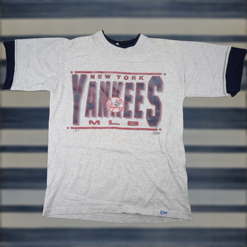 Salem Sportswear VINTAGE Salem Sportswear New York Yankees Graphic T Shirt Mens M Gray 90s Size US M / EU 48-50 / 2 - 1 Thumbnail