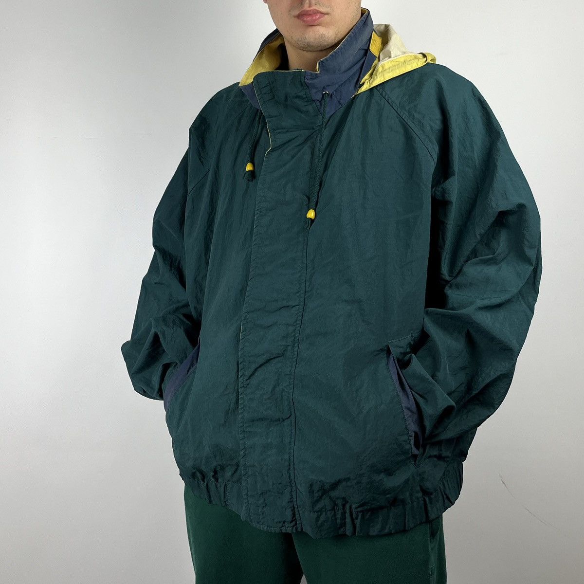 Tommy Hilfiger Vintage Tommy Hilfiger light jacket size XXLarge Size US XXL / EU 58 / 5 - 1 Thumbnail