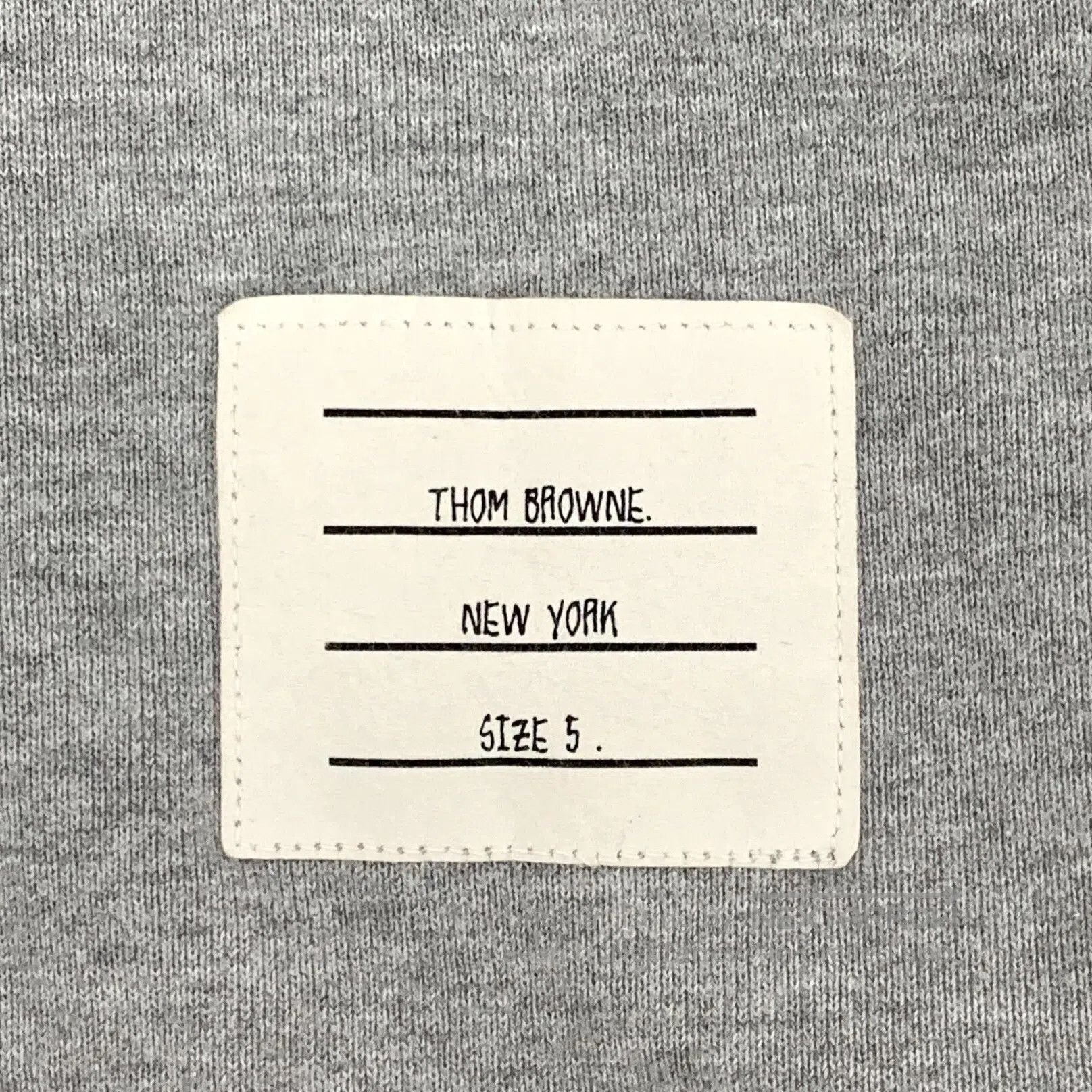 Thom Browne Thom Browne Gray Classic Four-Stripe Cotton Crewneck Long Size US L / EU 52-54 / 3 - 6 Thumbnail
