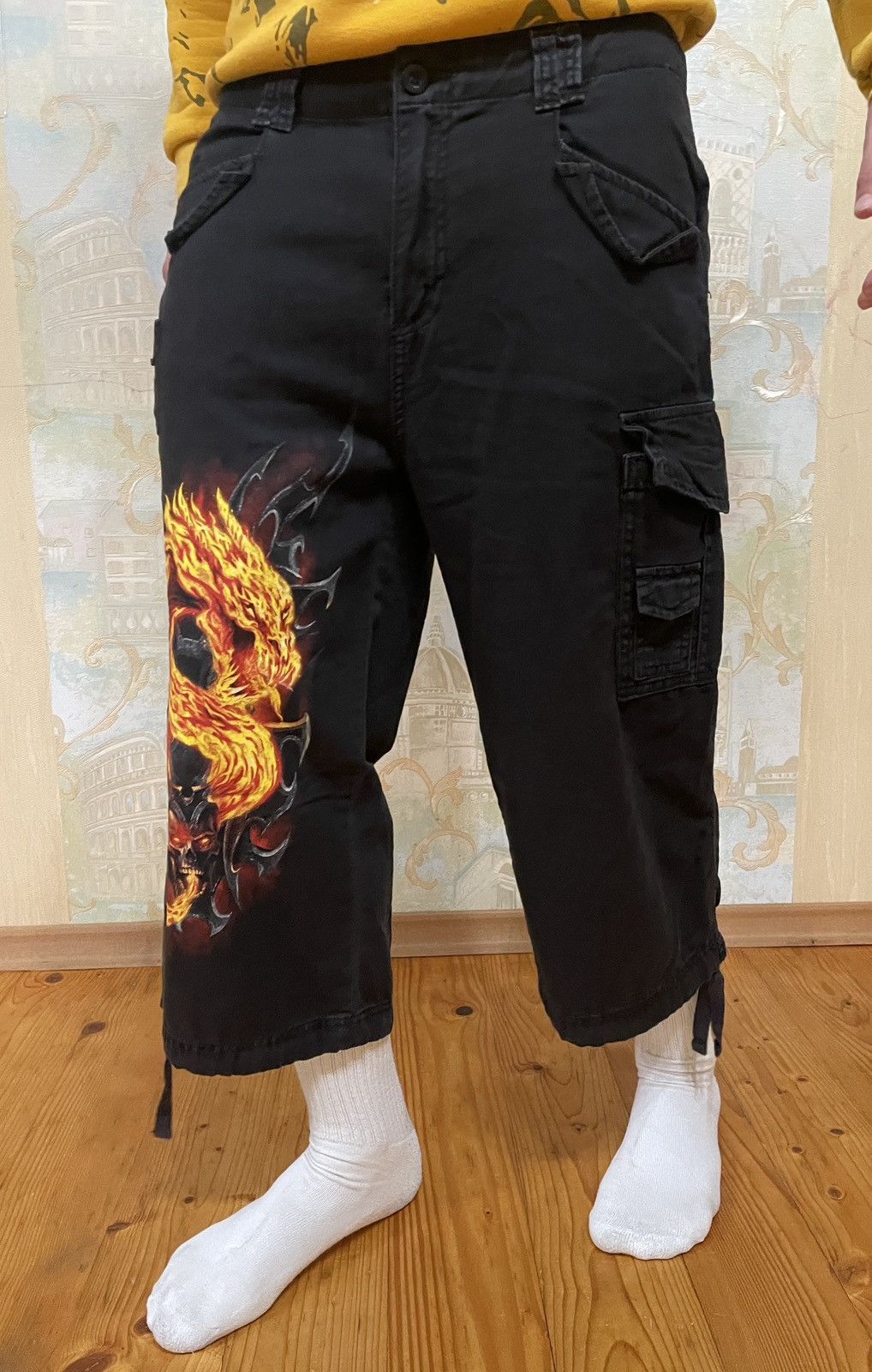 Vintage Vintage SPIRAL black shorts skull bone breeches y2k rare Size US 33 - 1 Thumbnail