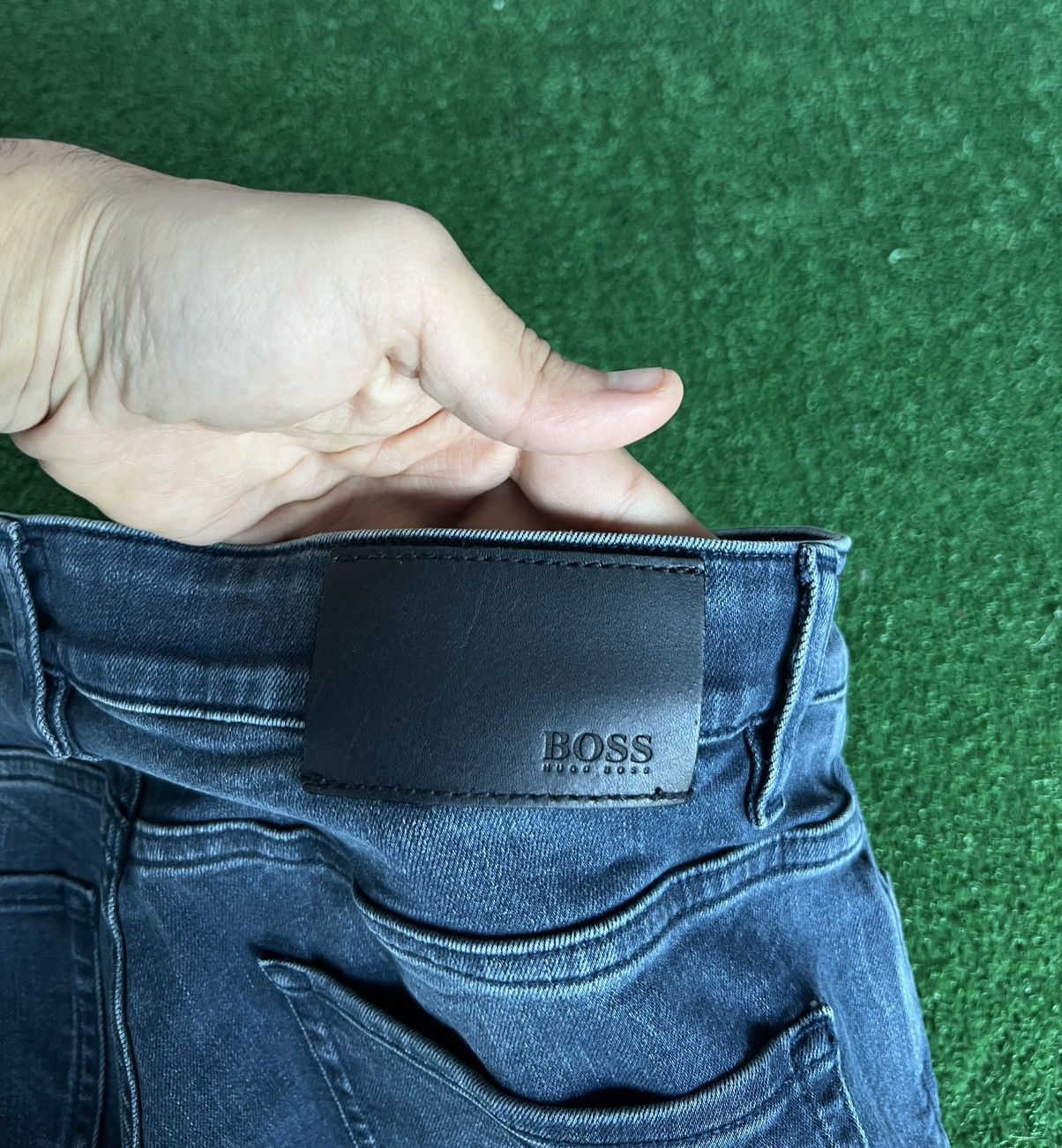 Hugo Boss Hugo Boss jeans Size US 34 / EU 50 - 3 Thumbnail