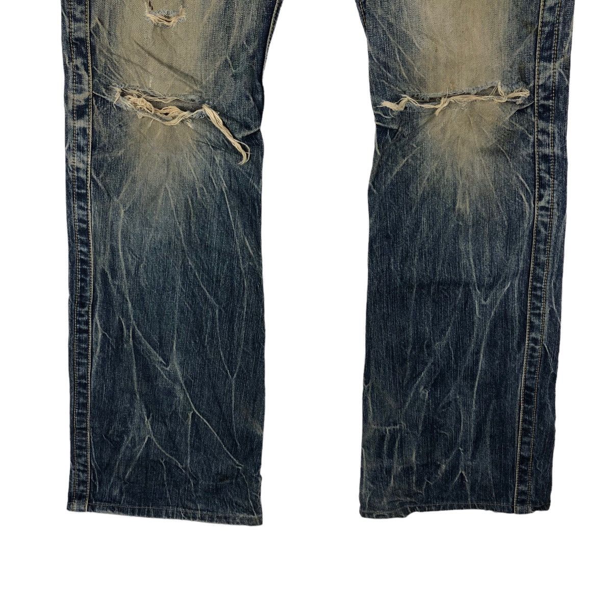 Japanese Brand VINTAGE DISTRESSED DENIM JEANS BOWCUT DESIGN ISSEY MIYAKE Size US 30 / EU 46 - 3 Thumbnail