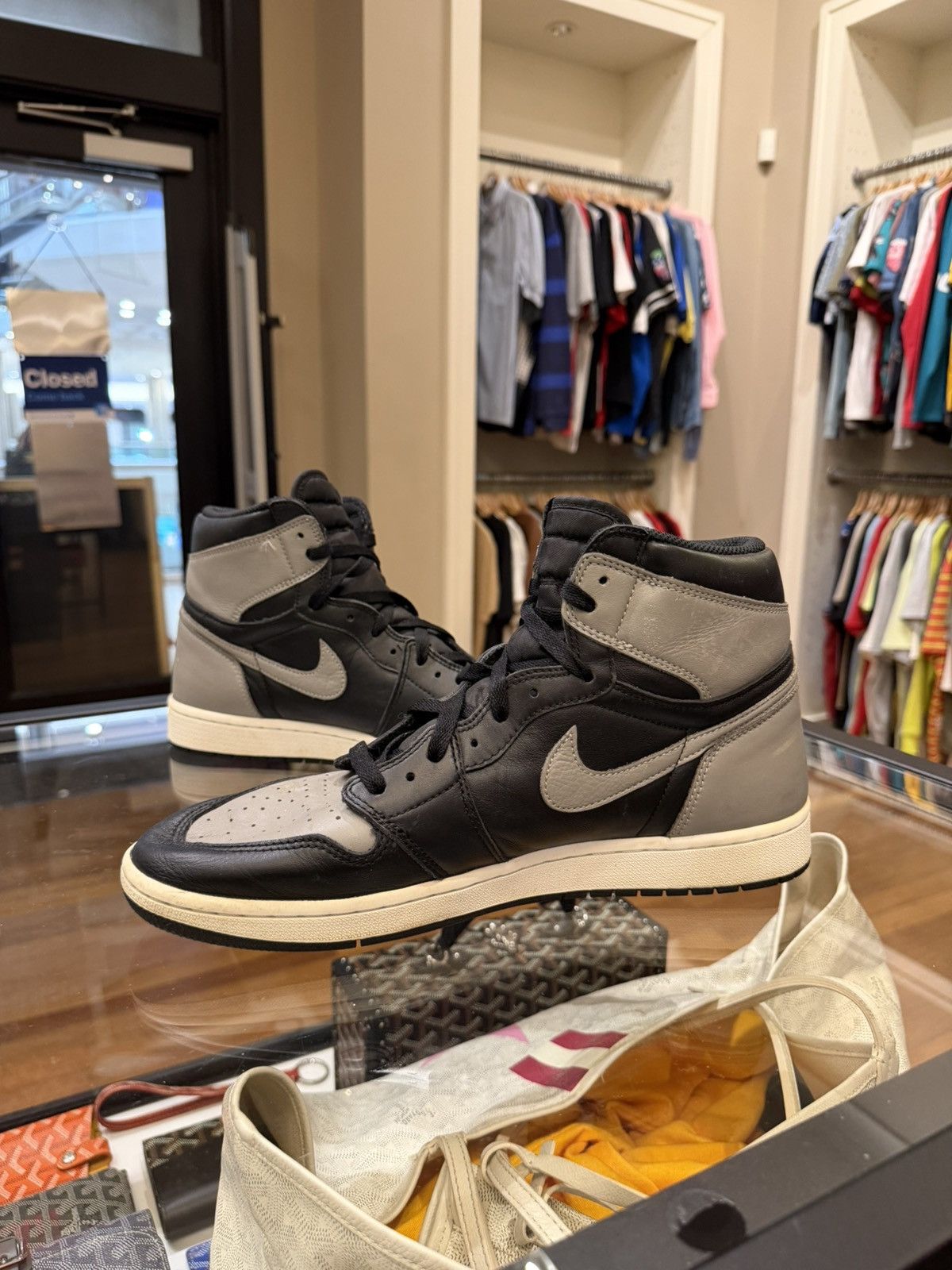 Jordan Brand Jordan 1 Retro High OG 'Shadow (2018)' Size US 12 / EU 45 - 4 Thumbnail