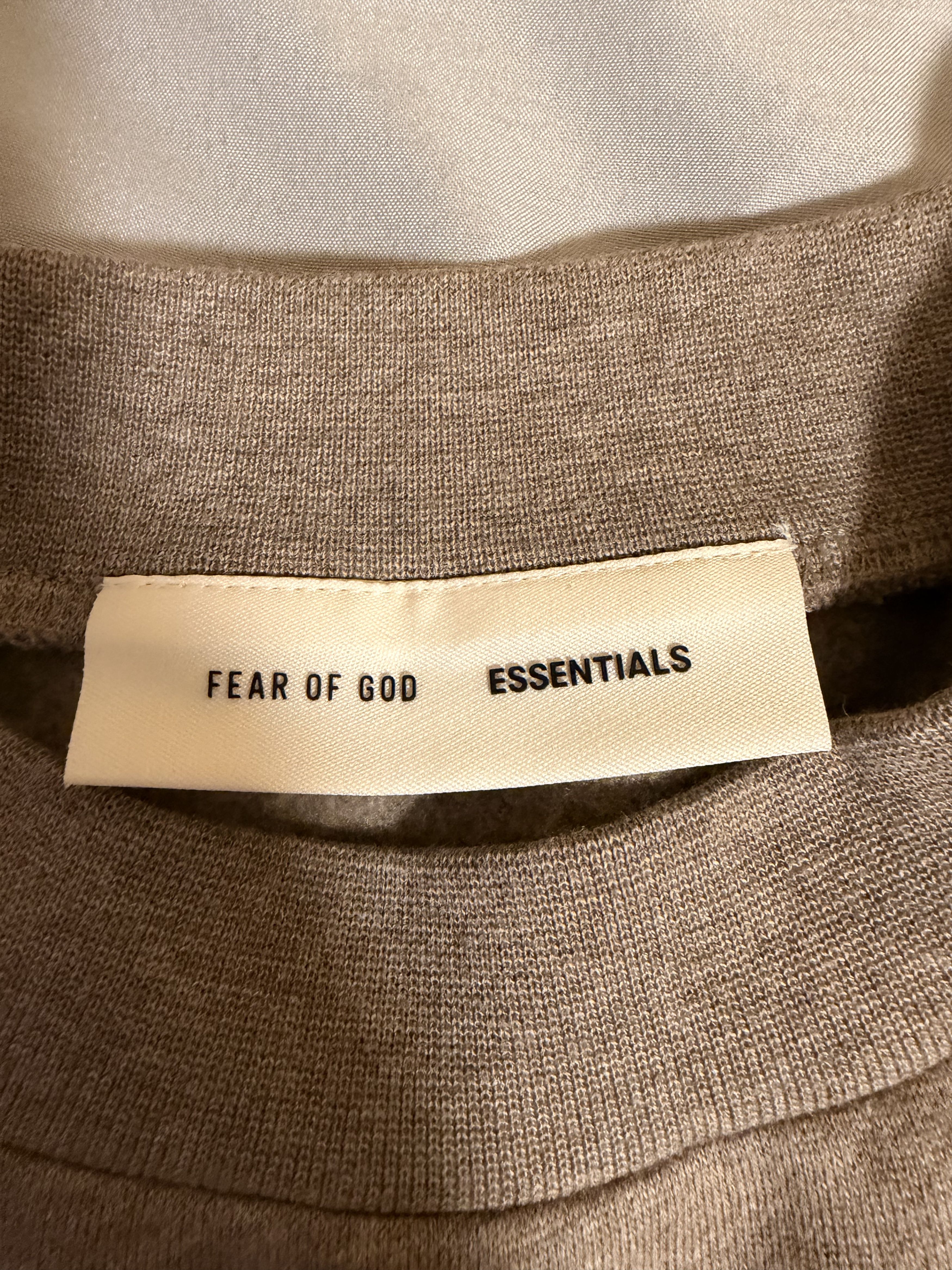 Essentials Fear Of God Classic Fleece Crewneck Size US L / EU 52-54 / 3 - 6 Thumbnail
