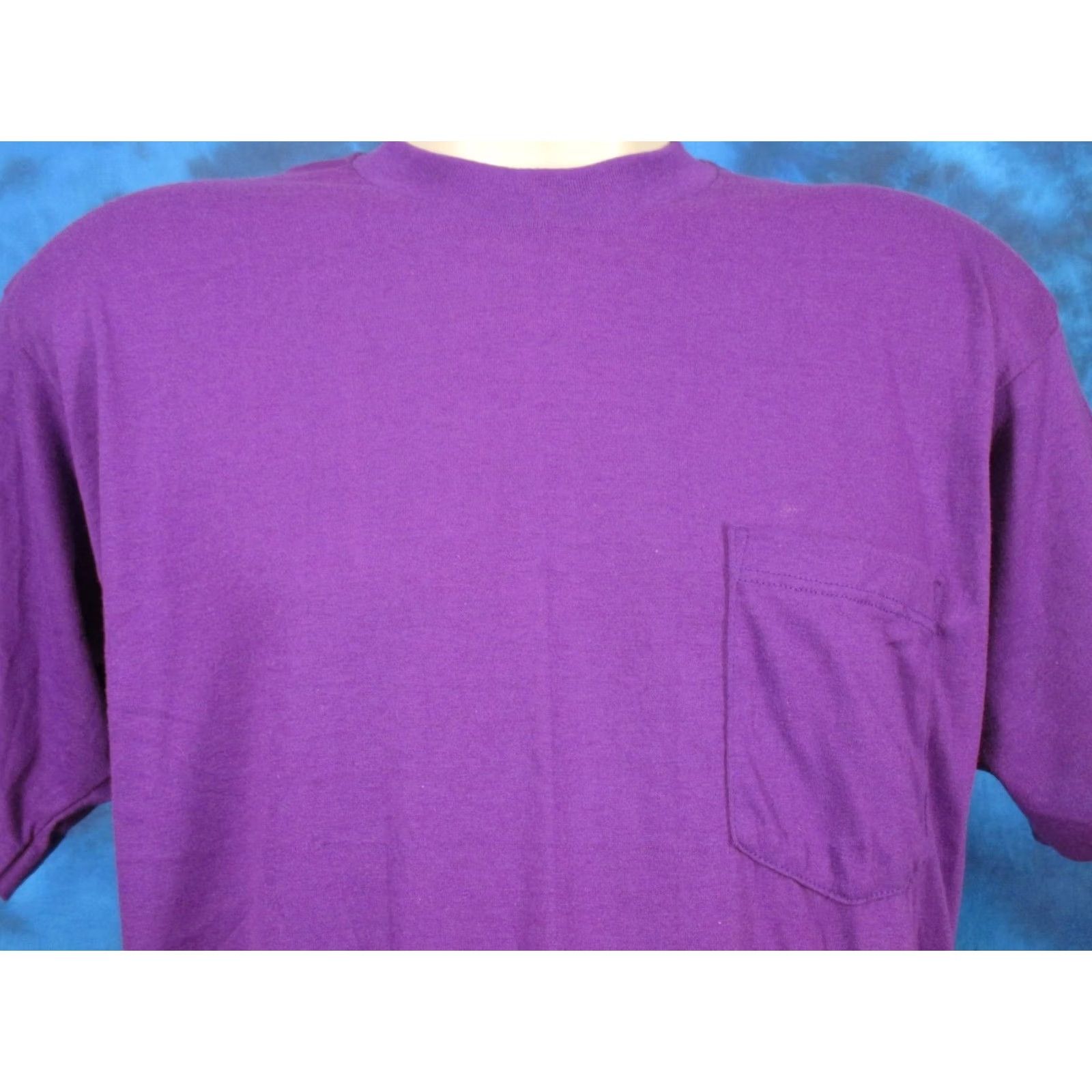 Vintage VINTAGE DEADSTOCK 80s SHIRT LARGE PURPLE POCKET T-Shirt Mens 80s 90s Beach NOS Blank Paper Thin Size US L / EU 52-54 / 3 - 2 Thumbnail