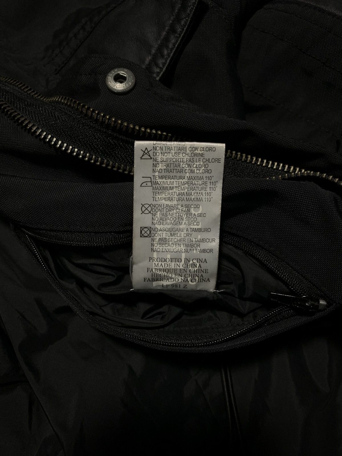 Versace Versace Vintage Utility Jacket with Genuine Leather Panels Size US XL / EU 56 / 4 - 5 Thumbnail