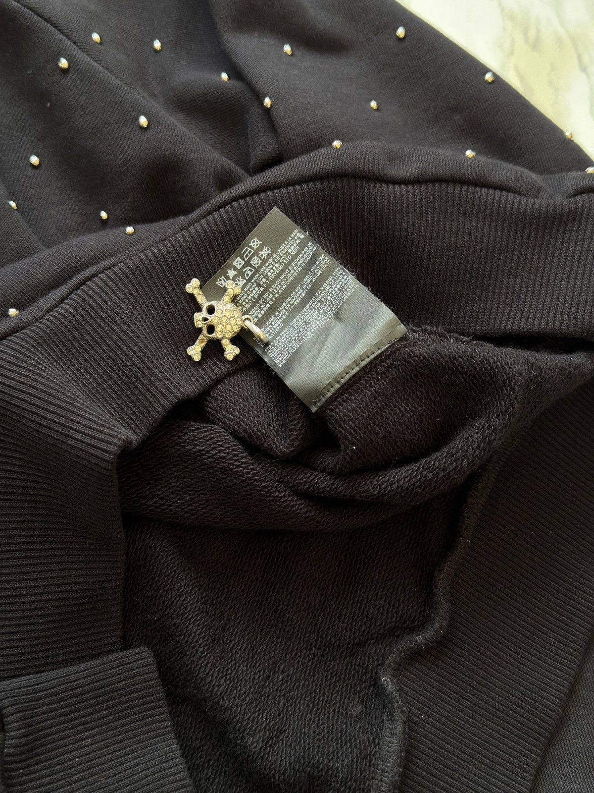 Saint Laurent Paris Saint Laurent Beaded Crewneck Size US M / EU 48-50 / 2 - 7 Thumbnail