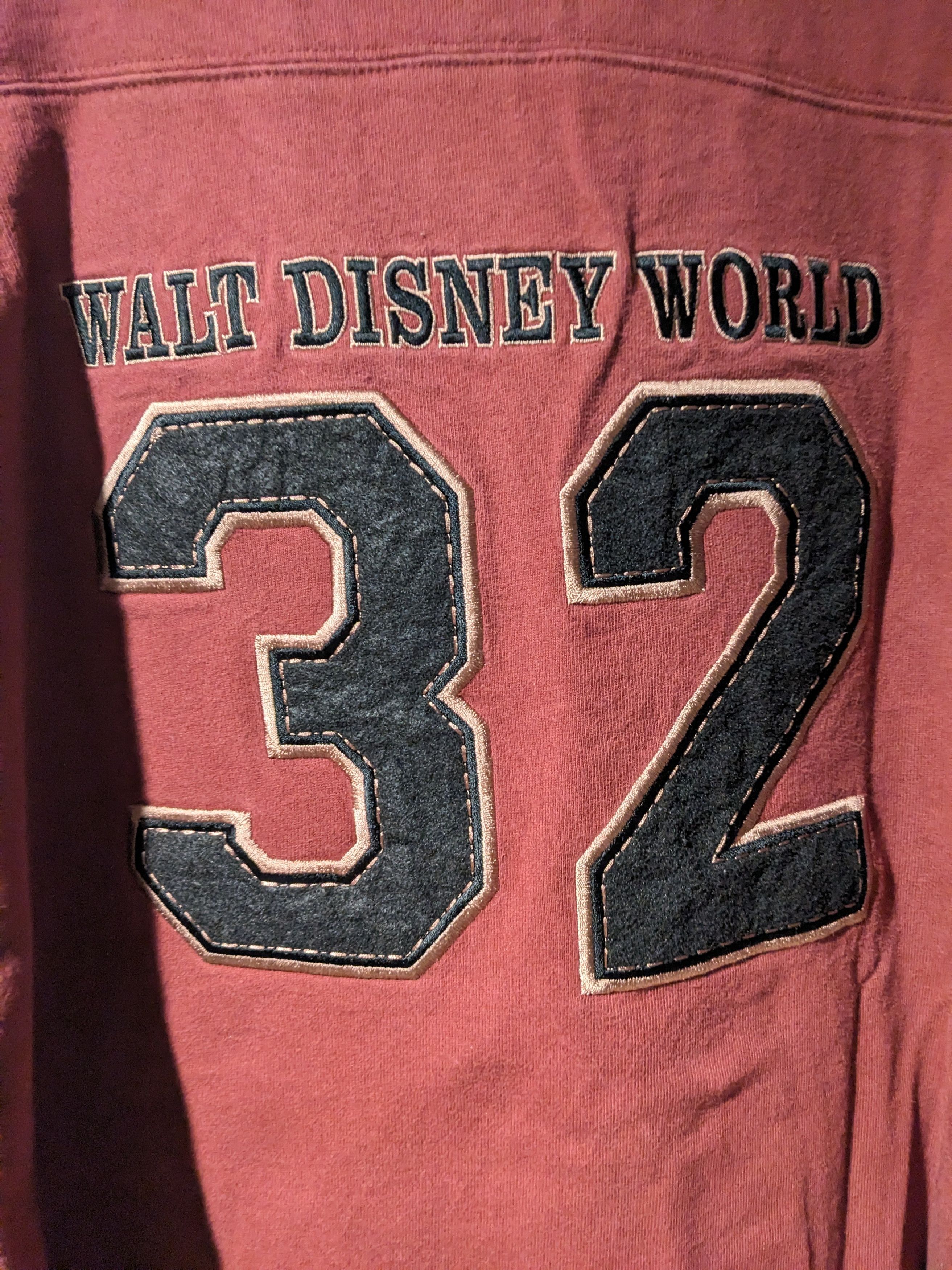 Disney Vintage Y2K Walt Disney World Pluto Mad Dogs Sweatshirt Size US XXL / EU 58 / 5 - 8 Thumbnail