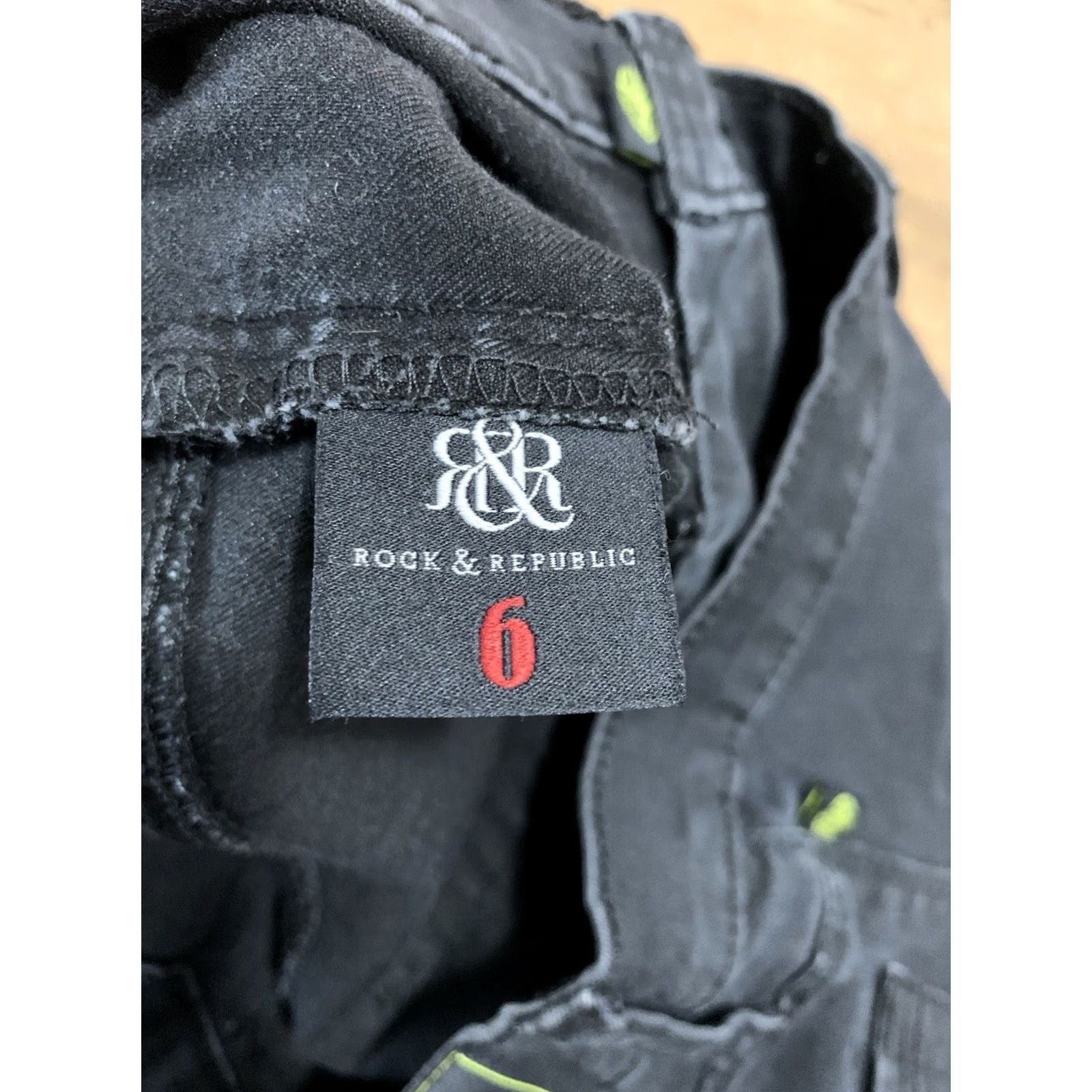 Vintage VINTAGE Rock & Republic Jeans 6 Womens 26x27 Black Mid Rise Skinny Rock Zipper Pockets Size 26" / US 2 / IT 38 - 3 Thumbnail