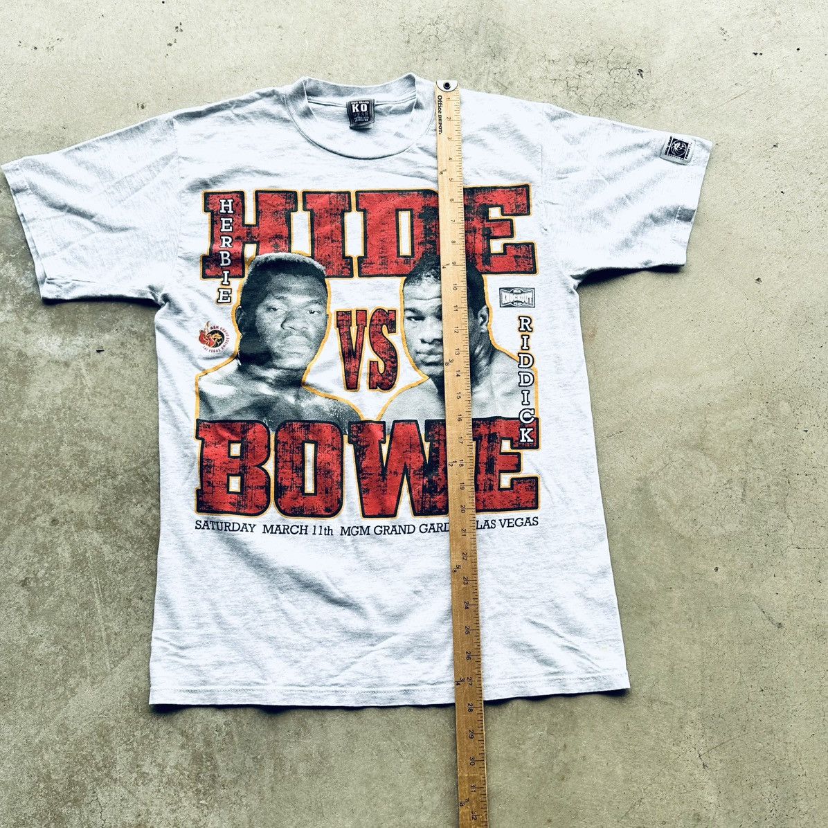 Vintage Vintage Riddick Bowe Boxing T Shirt 90s MGM Grand VS Herbie Size US M / EU 48-50 / 2 - 5 Thumbnail