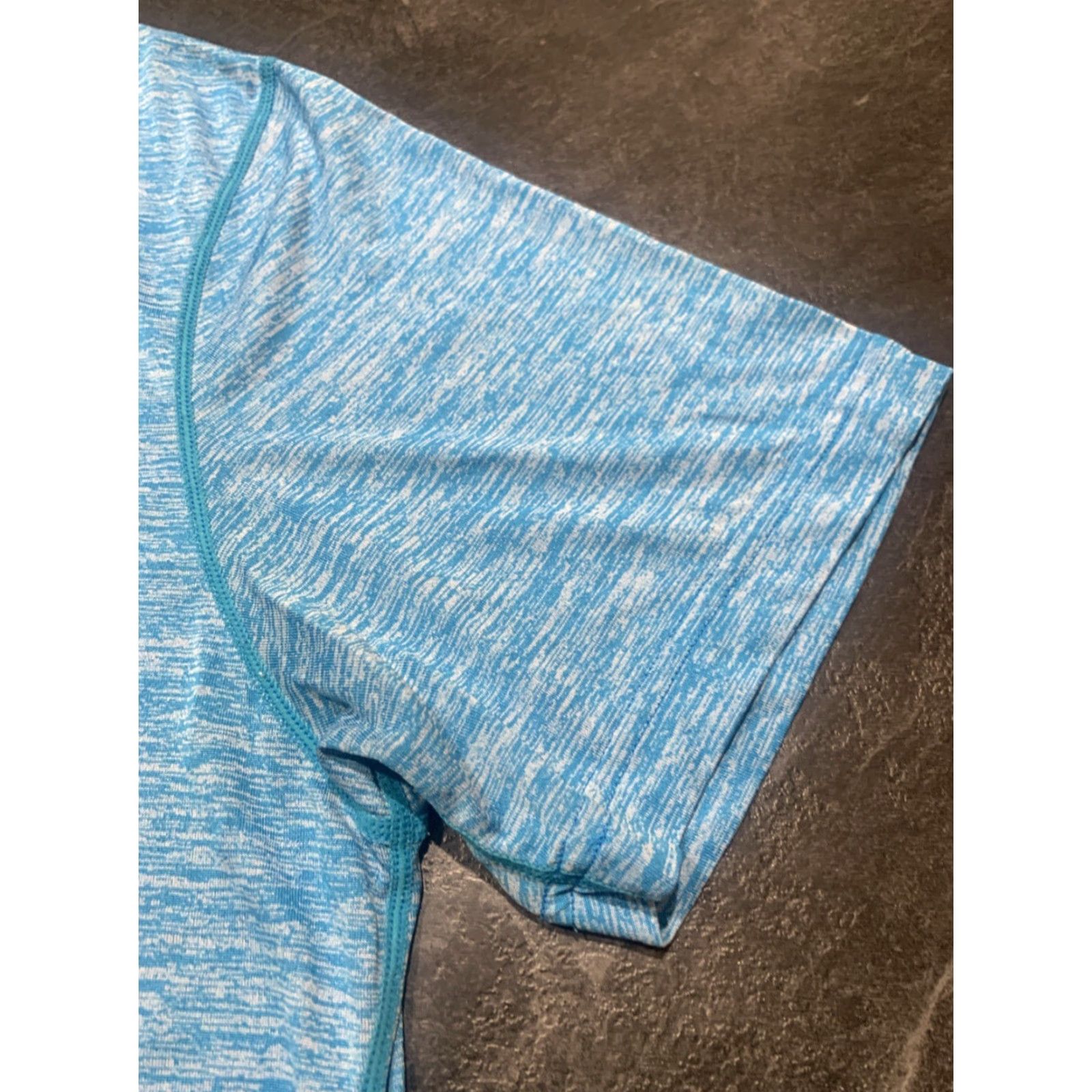 Under Armour UNDER ARMOUR HeatGear Men’s T-Shirt XL Blue Heathered Short Sleeve Crew Neck Logo Moisture Wicking Athletic Run Fit Size US XL / EU 56 / 4 - 3 Thumbnail