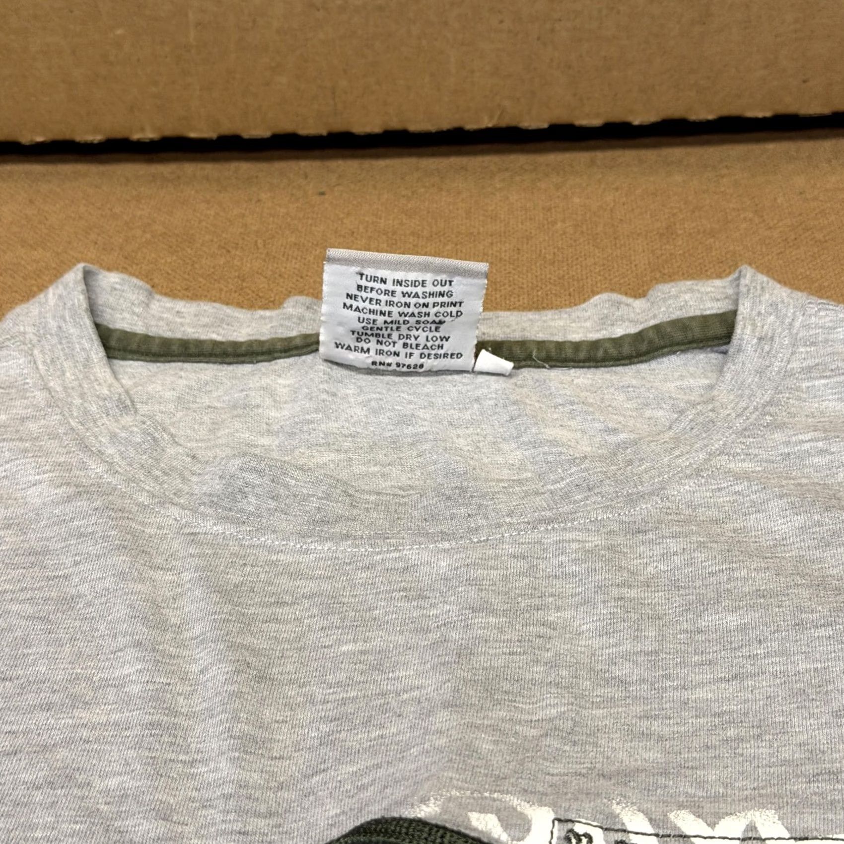 Pepe Jeans Pepe Jeans Company Shirt Mens 2XL Gray Graphic Short Sleeve Front Back Print Size US XXL / EU 58 / 5 - 7 Thumbnail