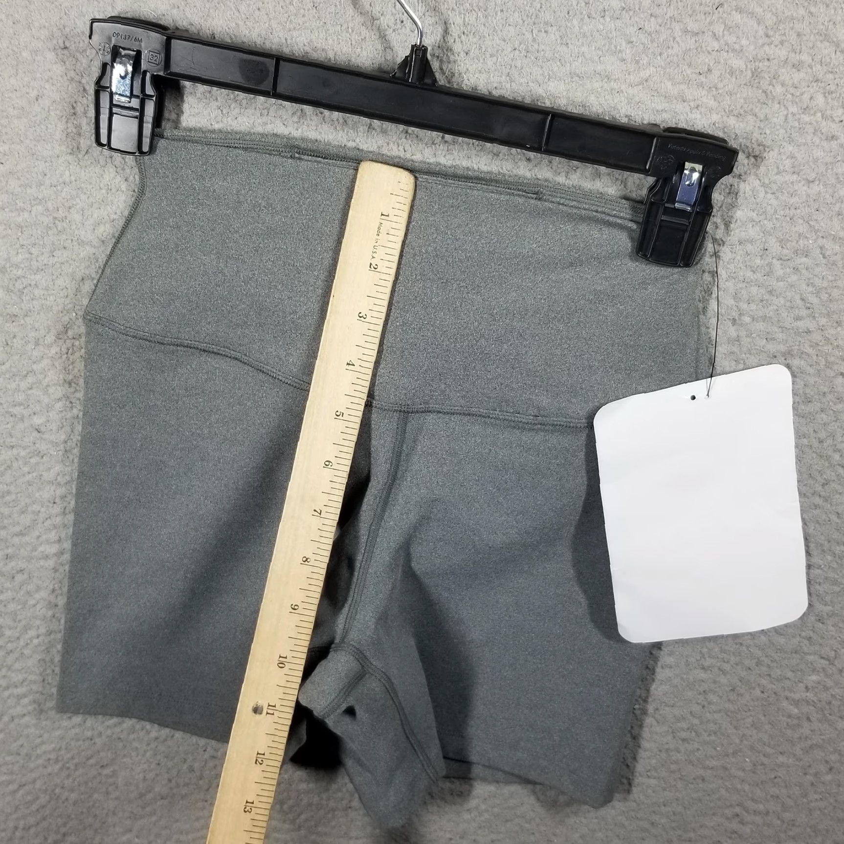 Nike Nike One Dri-FIT Shorts Womens Small Gray High Rise Compression FN3211 Size 28" / US 6 / IT 42 - 6 Thumbnail