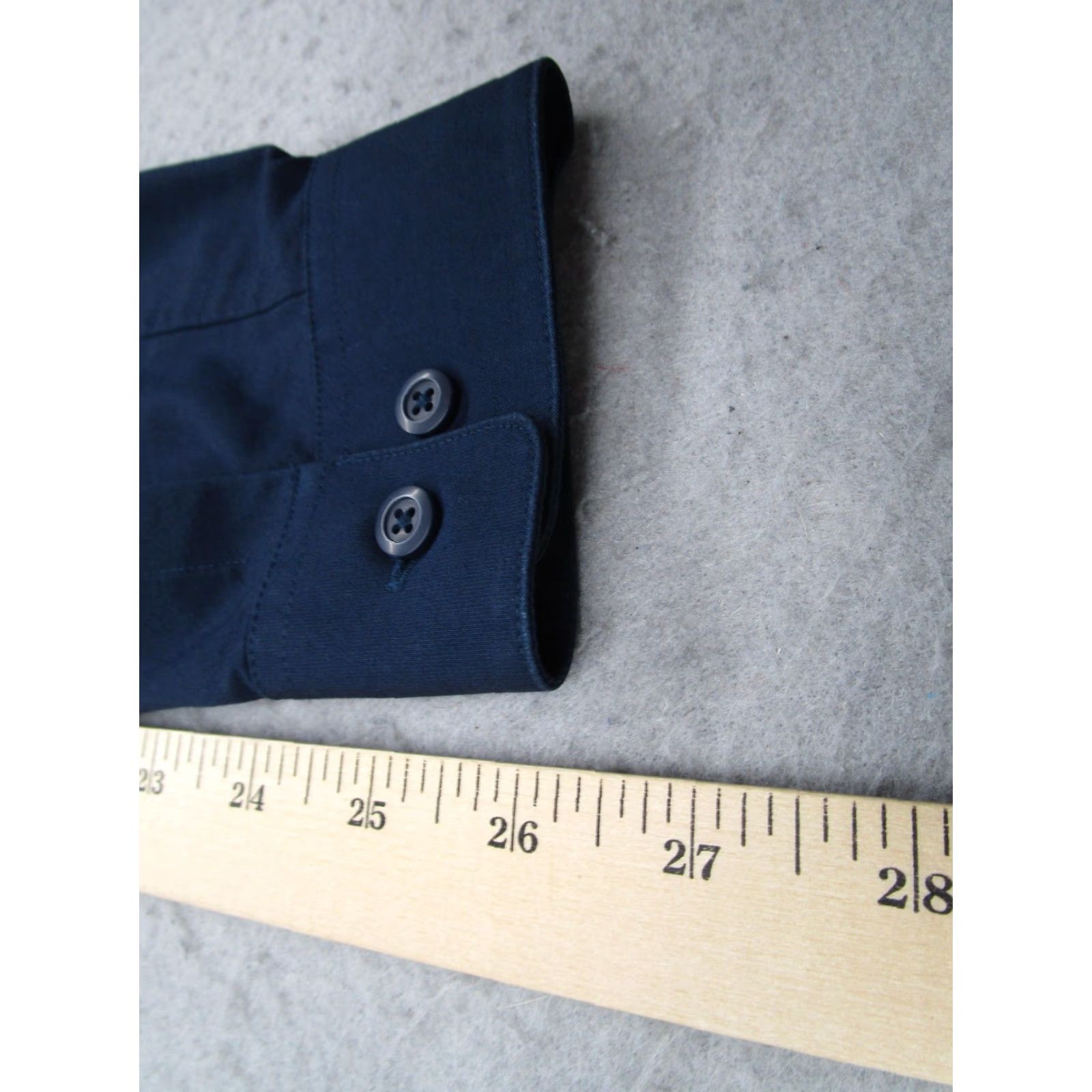 Lululemon Lululemon Shirt Mens Medium Navy Blue Long Sleeve Button Down Performance Tech Size US M / EU 48-50 / 2 - 7 Thumbnail