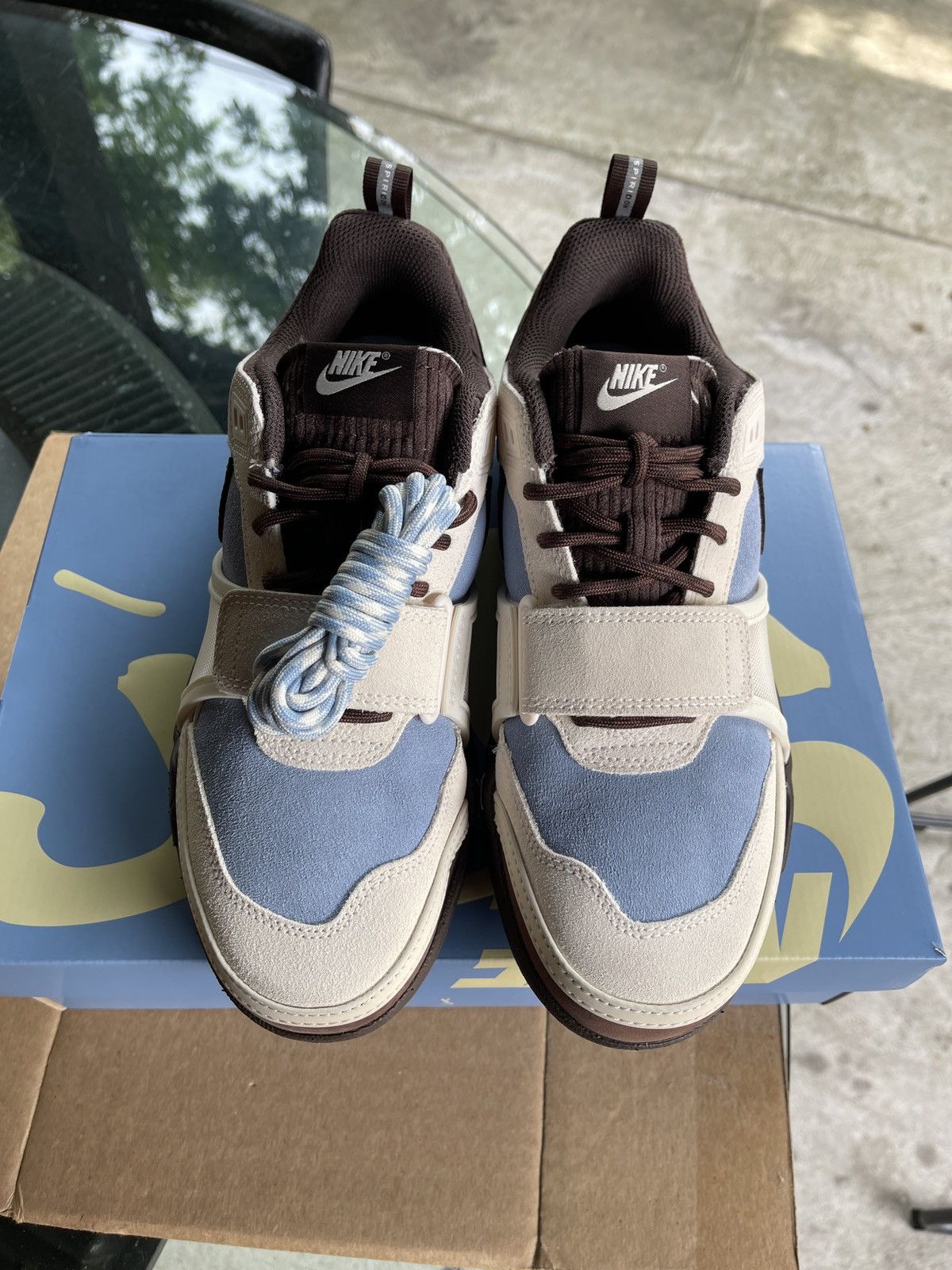 Nike × Travis Scott Travis Scott x Zoom Field Jaxx ‘Leche Blue’ 8M Size US 8 / EU 41 - 2 Thumbnail