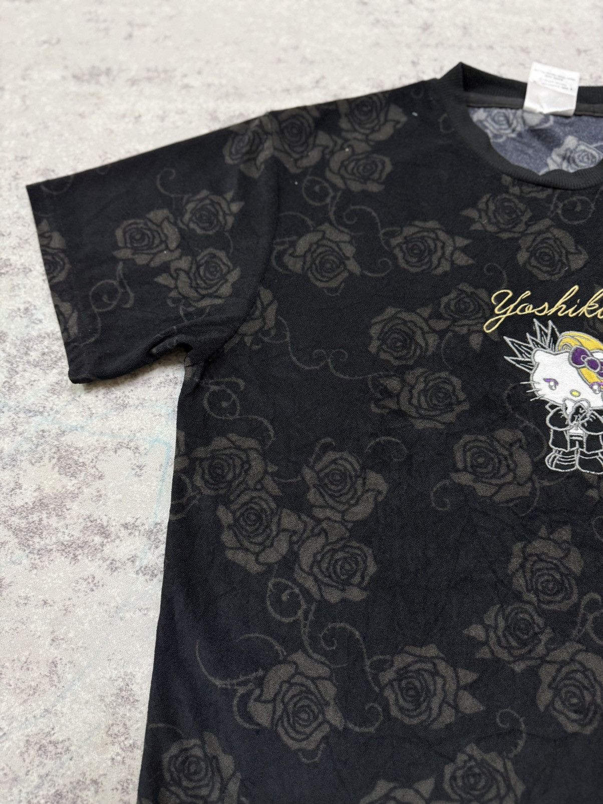 Band Tees Yoshikitty X Japan Music Agency Co. Velvet Tshirt Size US M / EU 48-50 / 2 - 2 Thumbnail