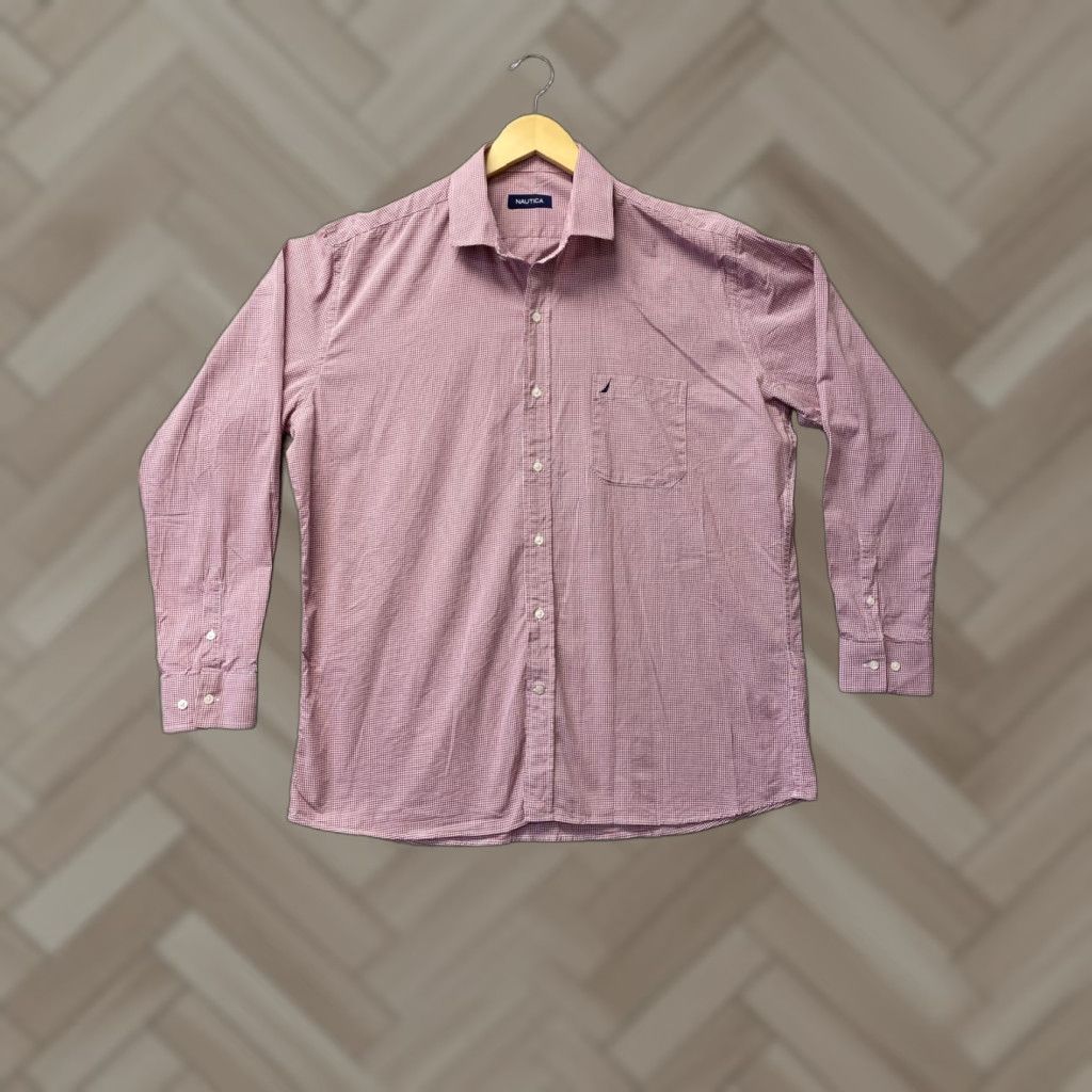 Nautica Nautica Button Shirt Mens size XL 17 34/35 Red White Long Slv /127-38 Size US XL / EU 56 / 4 - 1 Thumbnail