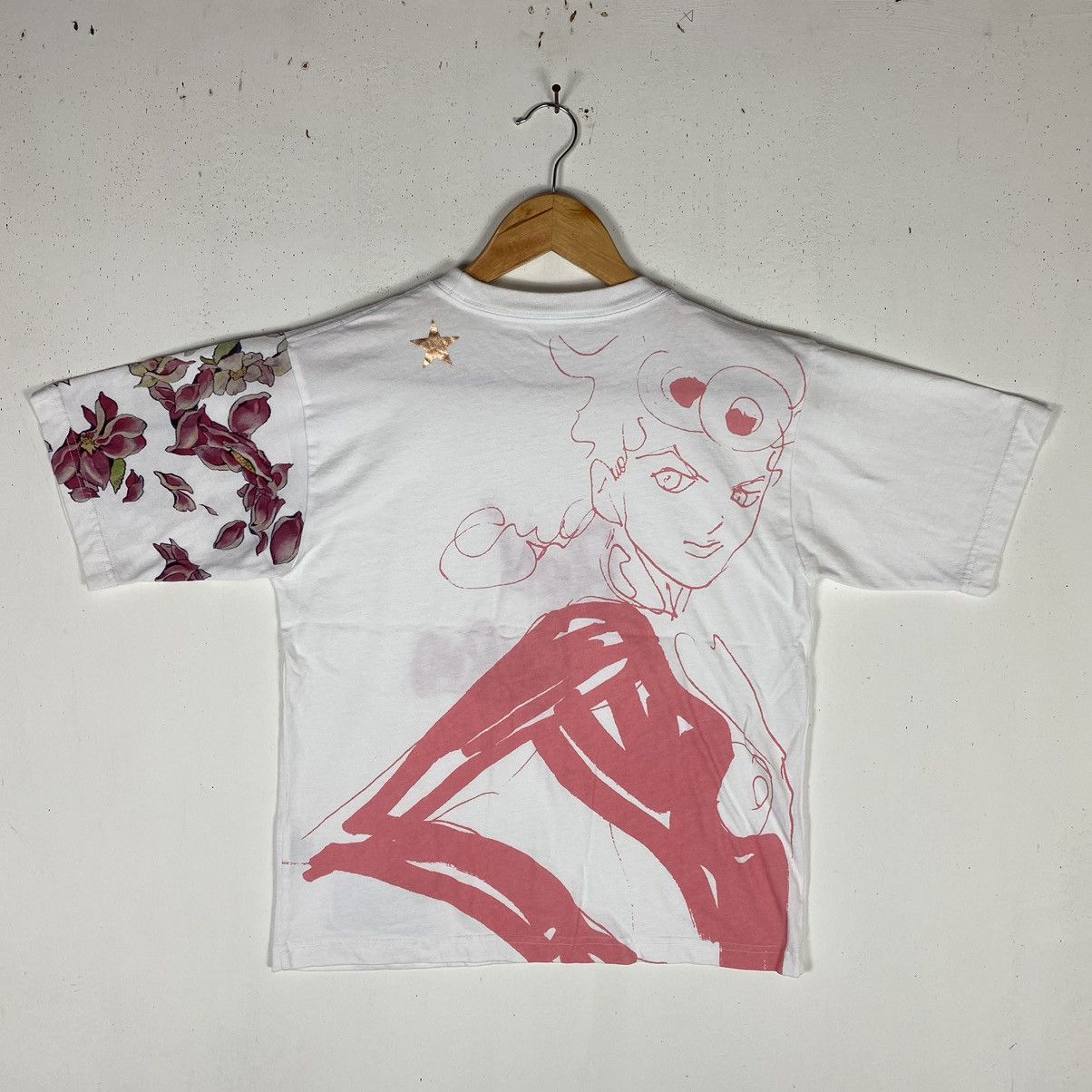 Anime JOJO'S BIZARRE ADVENTURE BUON GIORNO ANIME TEE Size US S / EU 44-46 / 1 - 2 Thumbnail