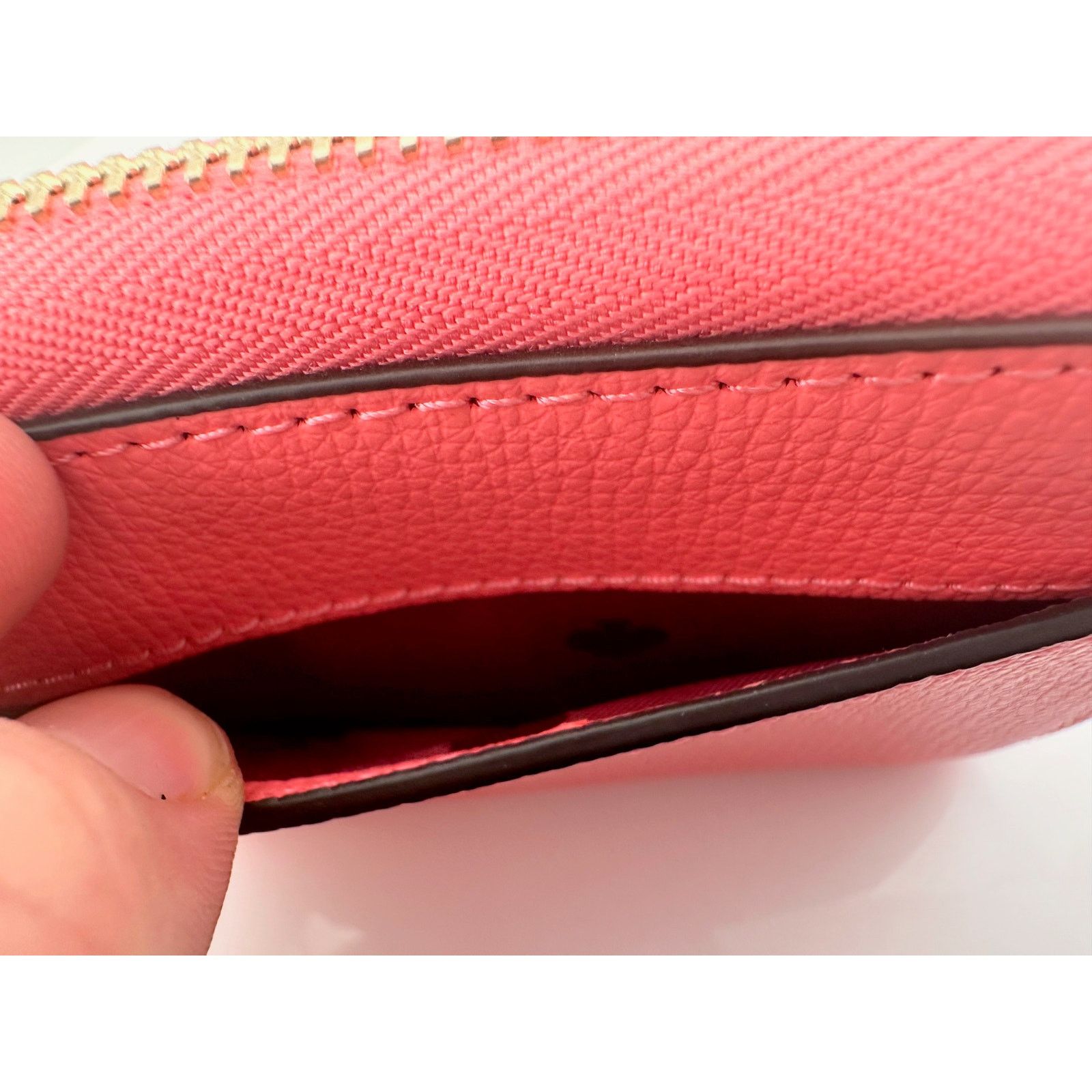 Kate Spade Kate Spade Pink Multi Pocket Compact Zip Wallet Size ONE SIZE - 4 Thumbnail