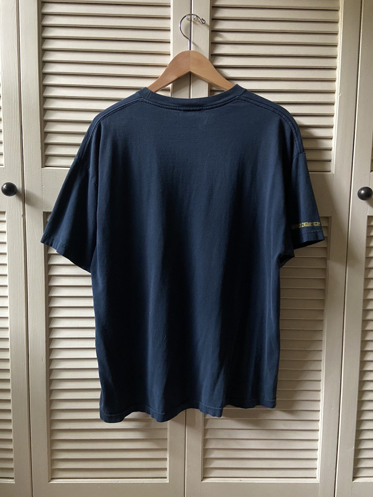 Vintage RARE Vintage World Industries Navy Blue Skate Tee T-Shirt Size US XL / EU 56 / 4 - 8 Thumbnail