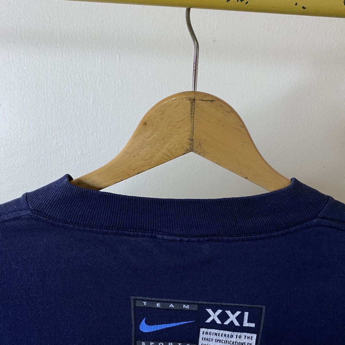 Nike Vintage 90s Nike Team x Notre Dame University LS Tshirt Size US S / EU 44-46 / 1 - 9 Thumbnail