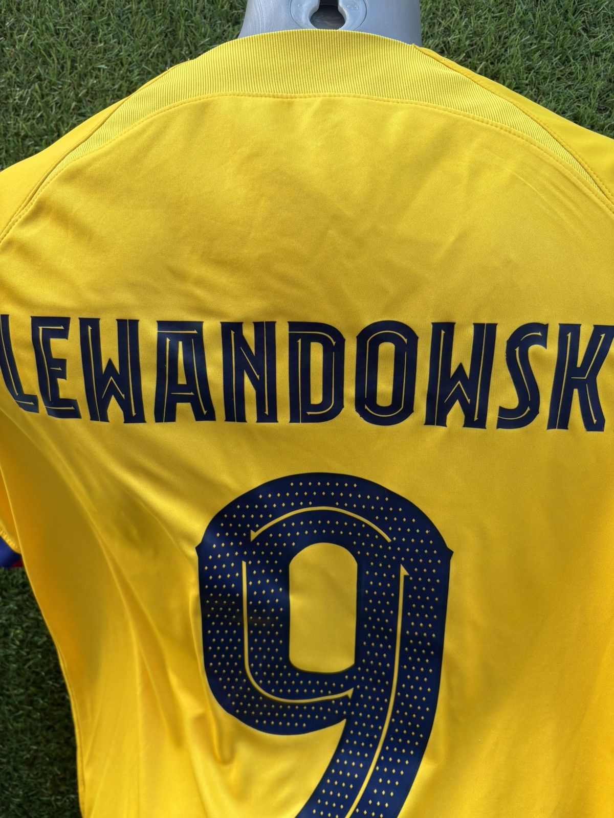 Nike Jersey lewandowski barcelone Size US M / EU 48-50 / 2 - 5 Thumbnail