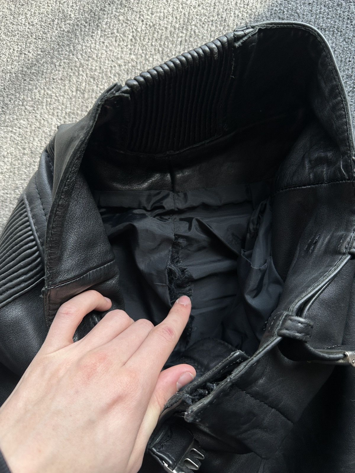 Leather 🚨Vintage leather pants motorcycles Black LUXURY Y2K Size 25" / US 0 / IT 36 - 10 Thumbnail