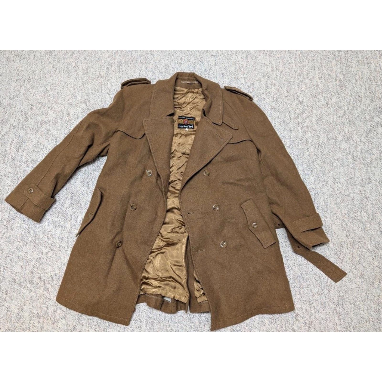 Vintage VINTAGE Cortefiel men brown thick wool belted double breasted 42 overcoat trench coat wool brown Mens 42-44 1960s 70s Size US M / EU 48-50 / 2 - 3 Thumbnail