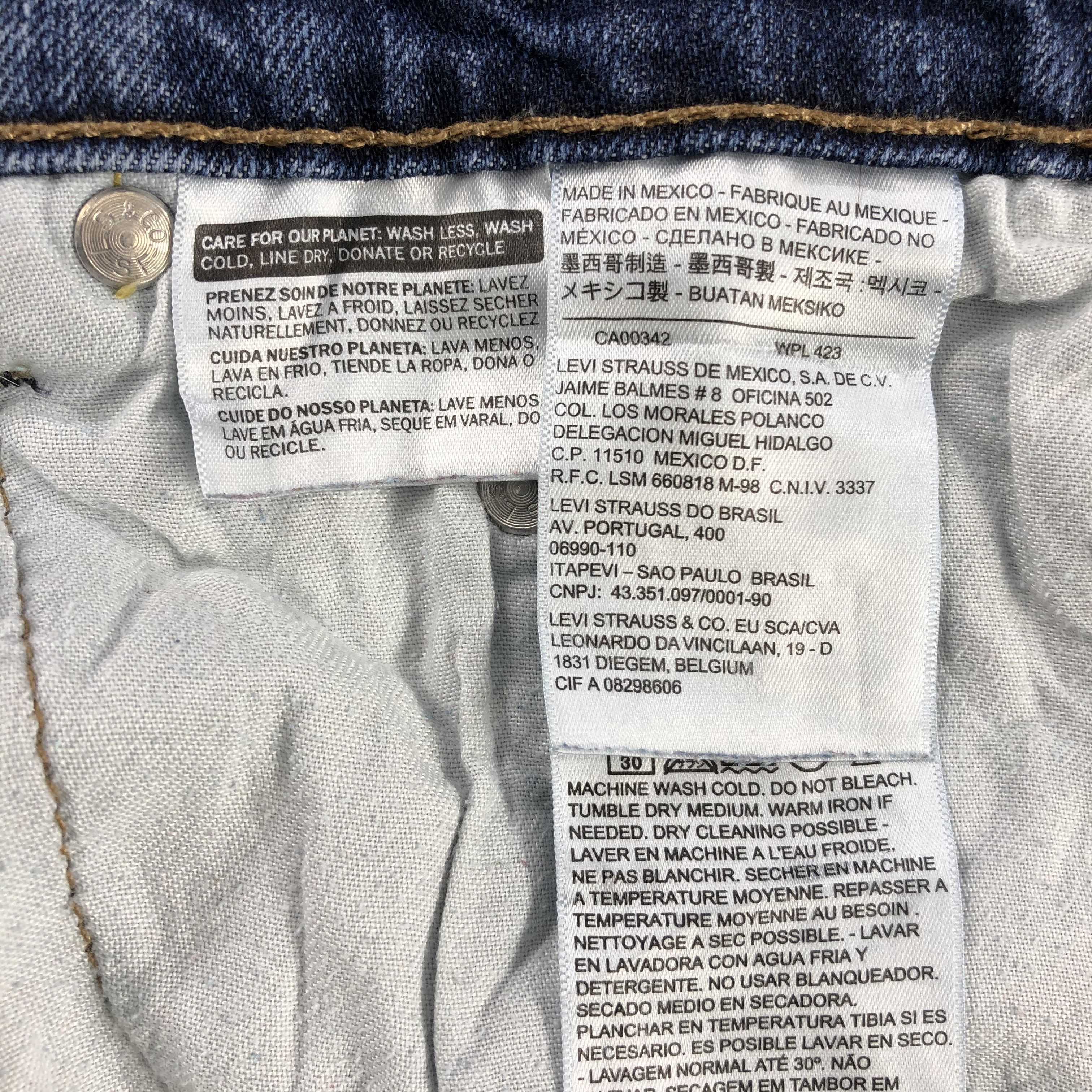 Levi's × Vintage Vintage Blue Wash Levis 559 Jeans-JM2909 Size US 36 / EU 52 - 11 Thumbnail
