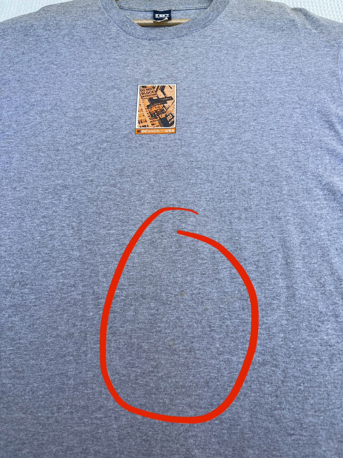 DC Rare🔥Vintage DC Shoe Co Usa Skate T Shirt Size US XL / EU 56 / 4 - 7 Thumbnail