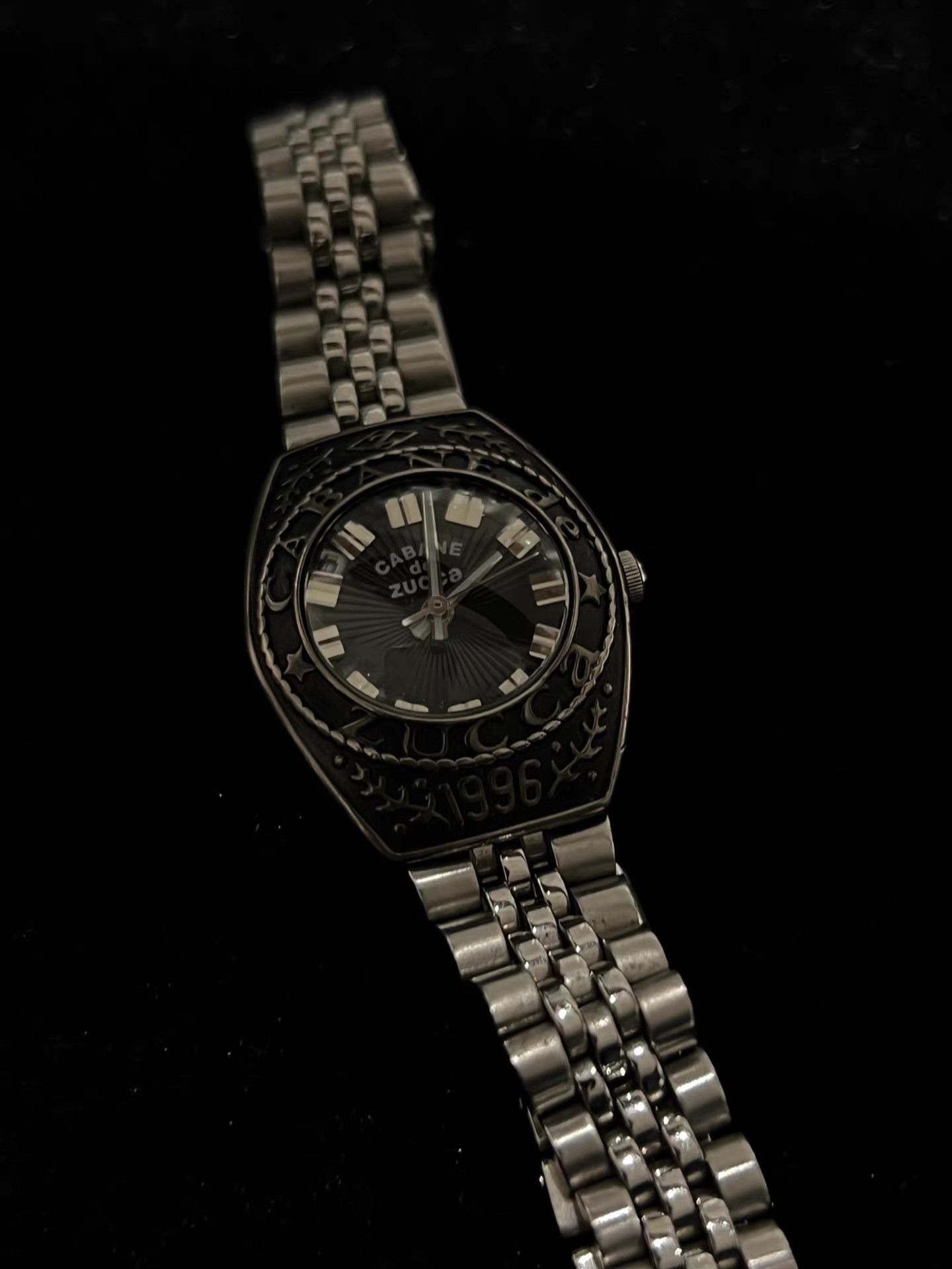 Zucca Cabane de Zucca Cast & Engraved Watch。 Q13 Size ONE SIZE - 9 Thumbnail