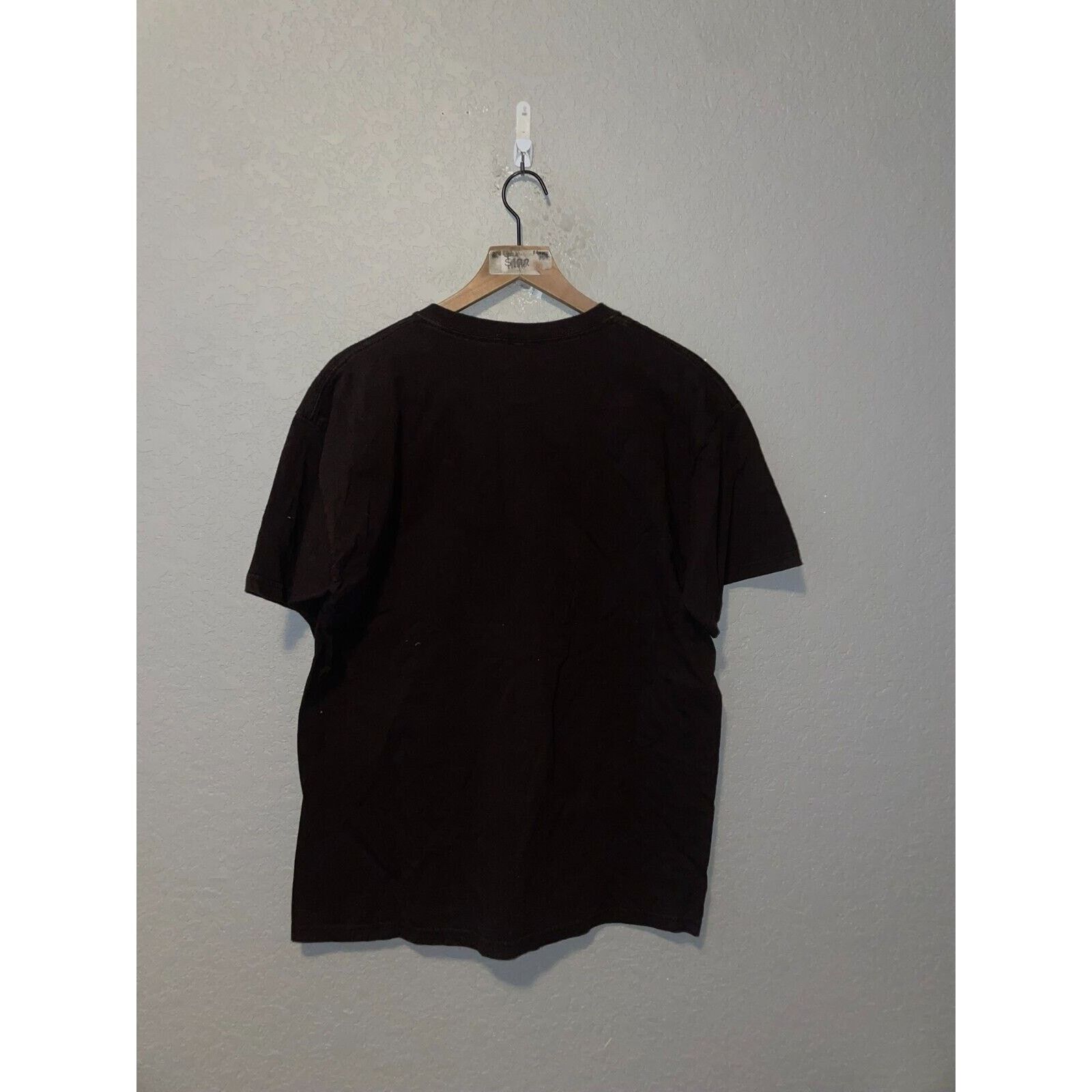 Vintage Vintage Genesis Health Clubs Shirt Brown Graphic Tee L Large Size US L / EU 52-54 / 3 - 7 Thumbnail