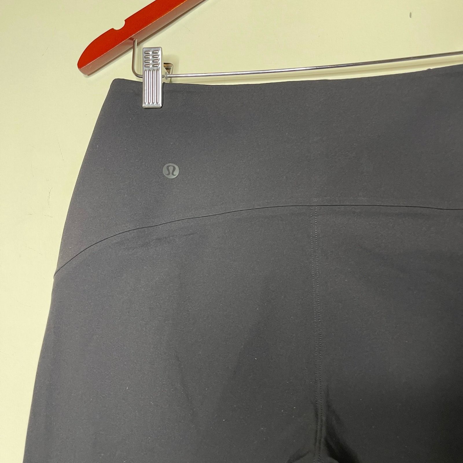 Lululemon Lululemon Chino Straight Pants Zip Pockets Womens 6 Size 28" / US 6 / IT 42 - 5 Thumbnail