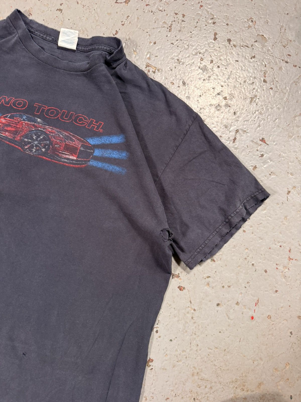 Other Vintage Thrashed Tough Car Racing Tee Size US XL / EU 56 / 4 - 4 Thumbnail