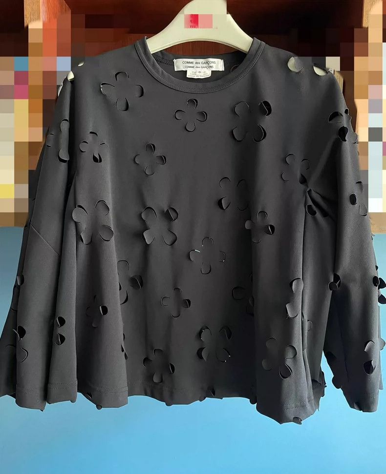 Comme des Garcons Comme Des Garcons Cutout top Size S / US 4 / IT 40 - 2 Thumbnail