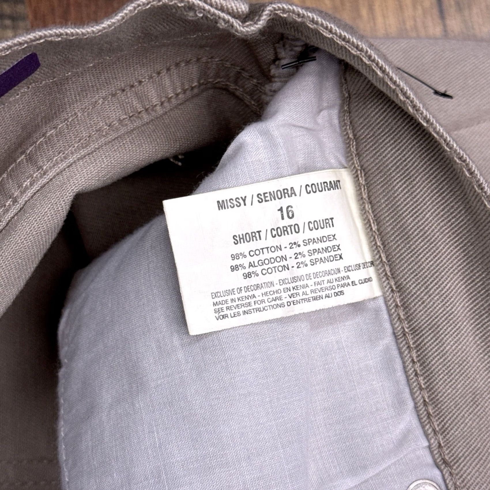 Gloria Vanderbilt Gloria Vanderbilt Amanda Jeans 16 Short Tan Classic Fit Tapered Leg New Denim 5-Pocket Straight Leg Mens? Size 38" / US 16 / IT 52 - 6 Thumbnail