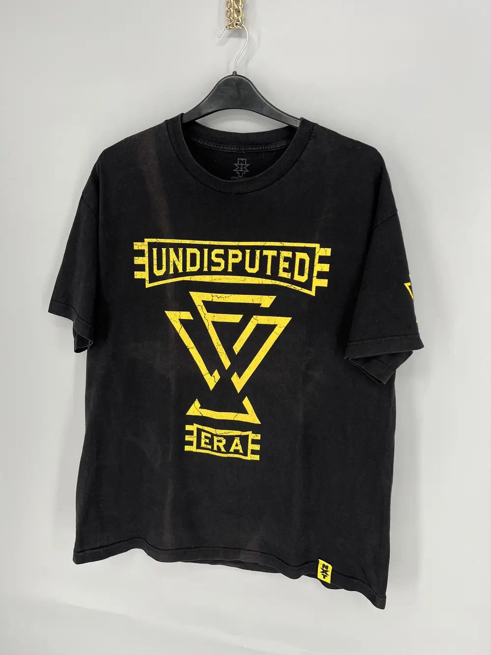 Vintage WWE NXT Undisputed Era Shock the System Wrestling T-Shirt Size US L / EU 52-54 / 3 - 3 Thumbnail