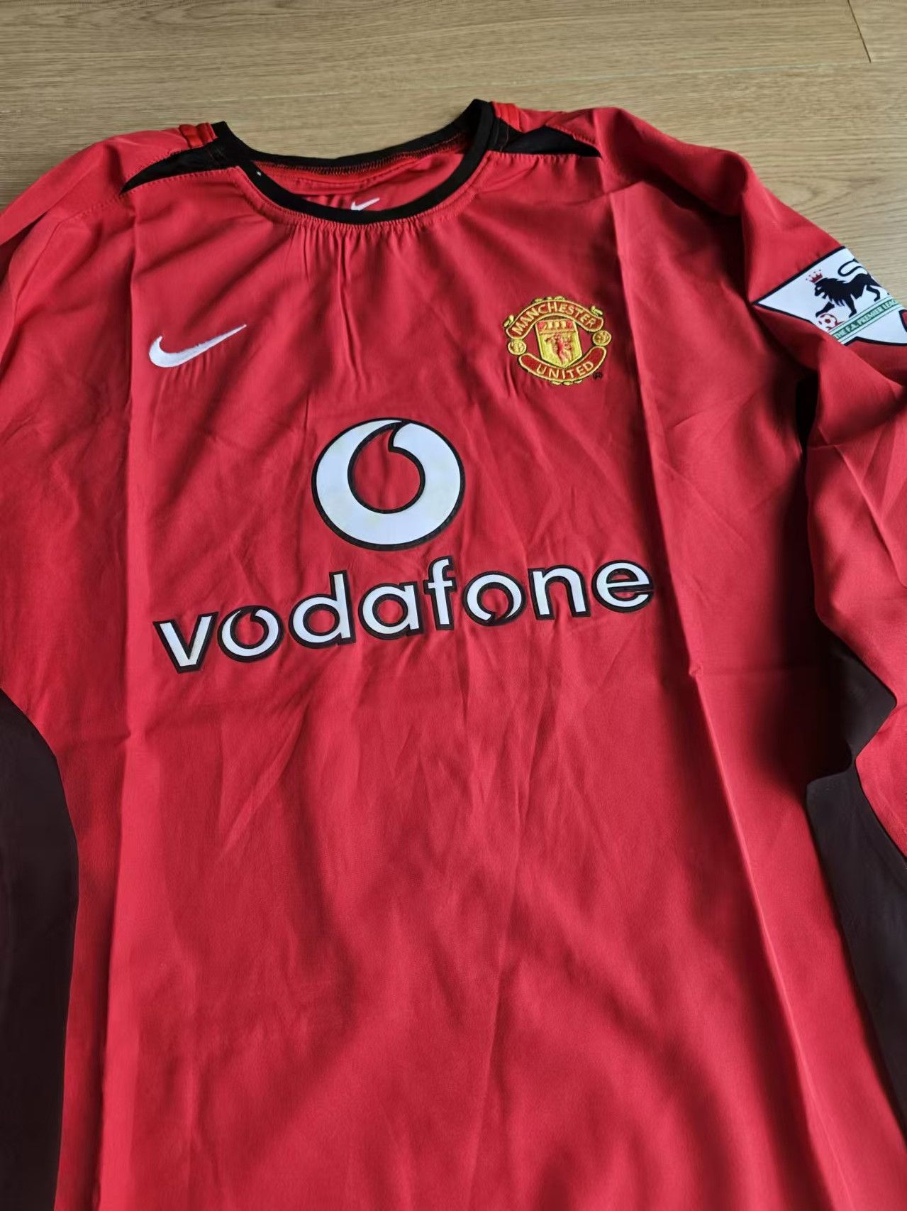 Other 2002 04 MUFC #7 David Beckham Jersey Size US M / EU 48-50 / 2 - 4 Thumbnail