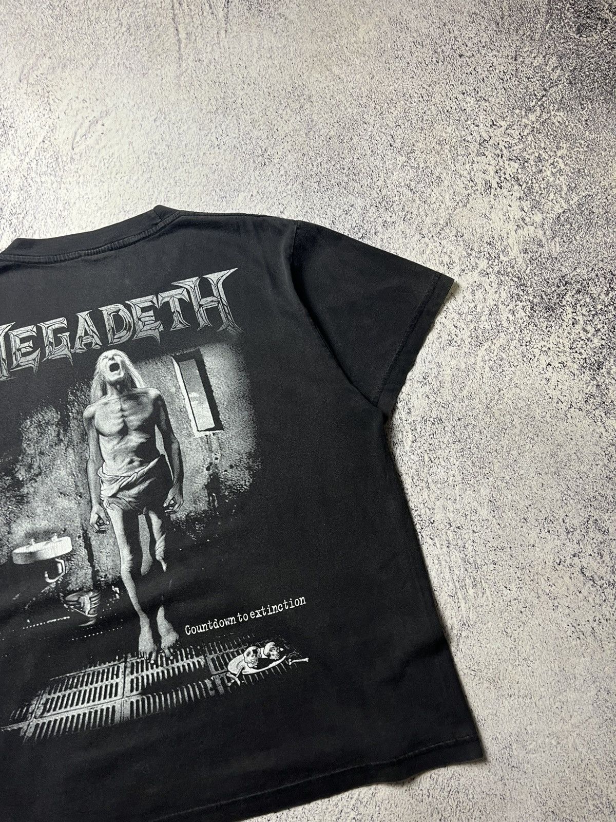 Band Tees Vintage Megadeth T-Shirt Single Stitch Reprint Moder Y2K Size US M / EU 48-50 / 2 - 18 Thumbnail