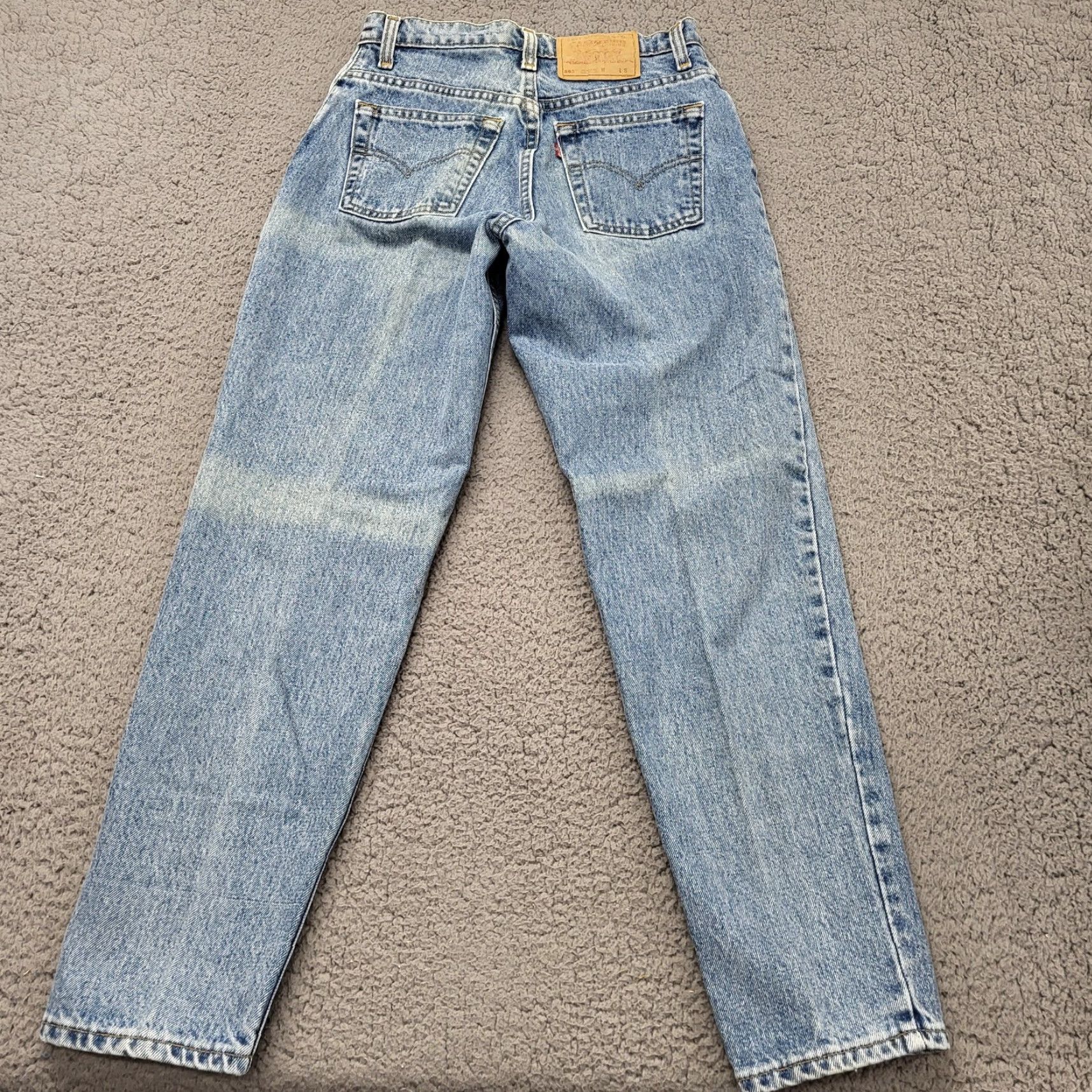 Levi's VINTAGE Levi's 550 Light Wash Relaxed Fit Tapered Leg Jeans Size 7 Short Women/Boys? No—Gender not specified. Size 28" / US 6 / IT 42 - 3 Thumbnail