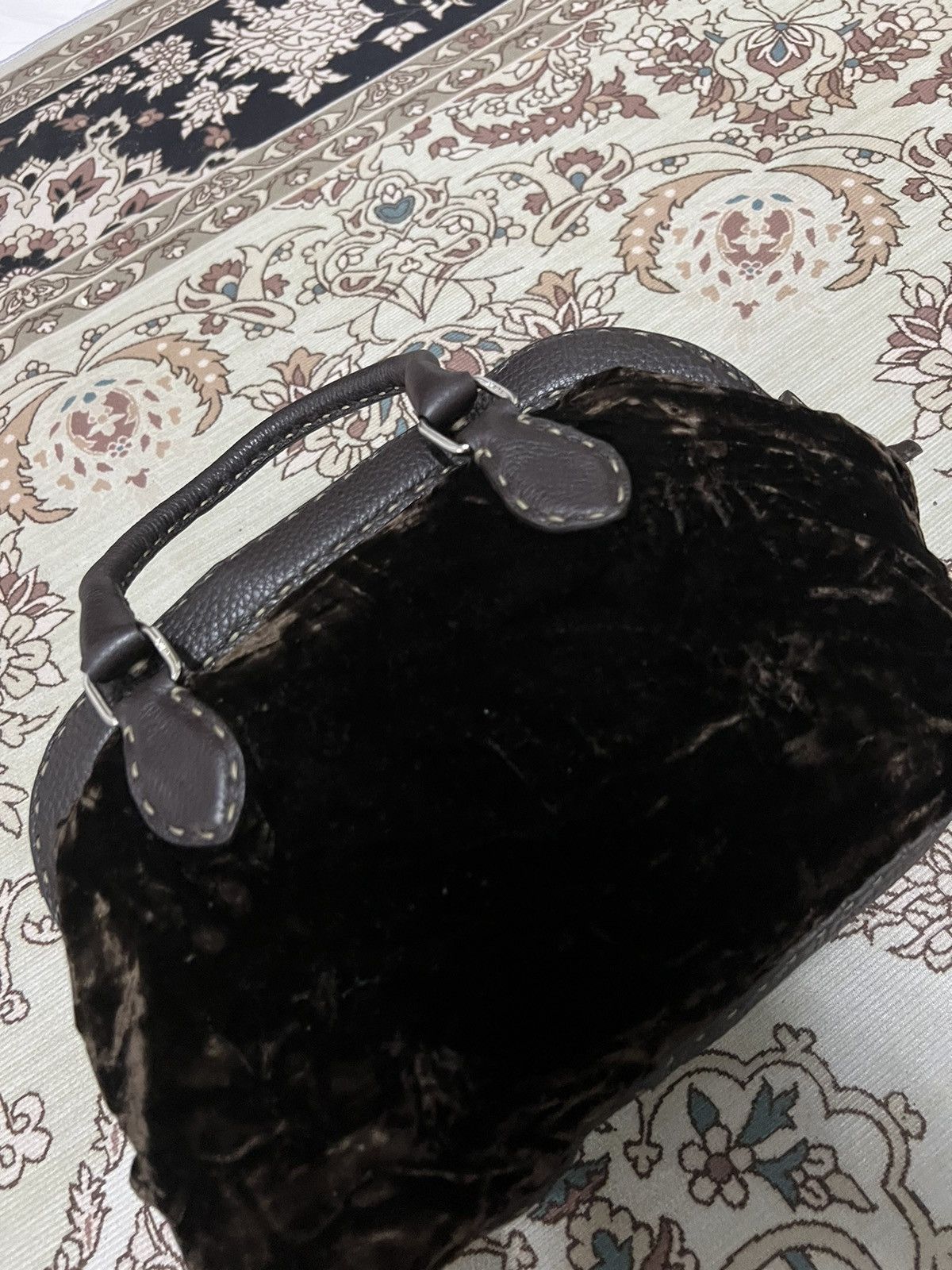 Fendi Fendi Velvet Shoulder Bag Size ONE SIZE - 9 Thumbnail