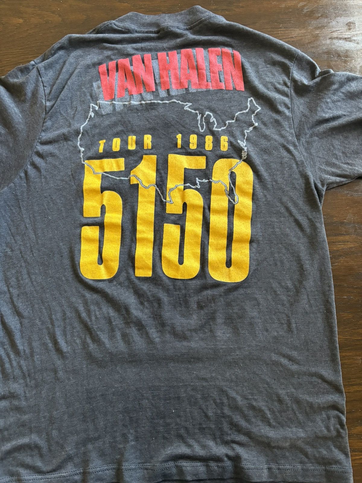 Other Vintage Van Halen T shirt Size US M / EU 48-50 / 2 - 3 Thumbnail