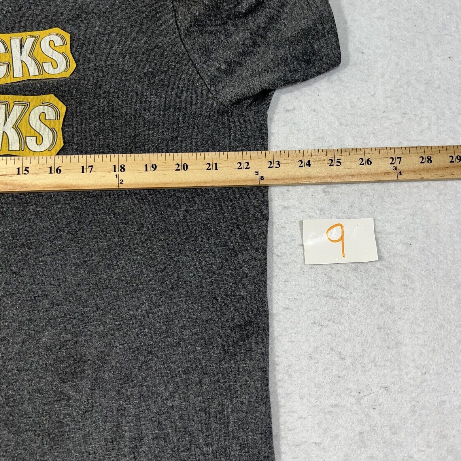 Delta McDonald’s Large Menu Hacks Employee Gray Graphic T Shirt Size US L / EU 52-54 / 3 - 8 Thumbnail