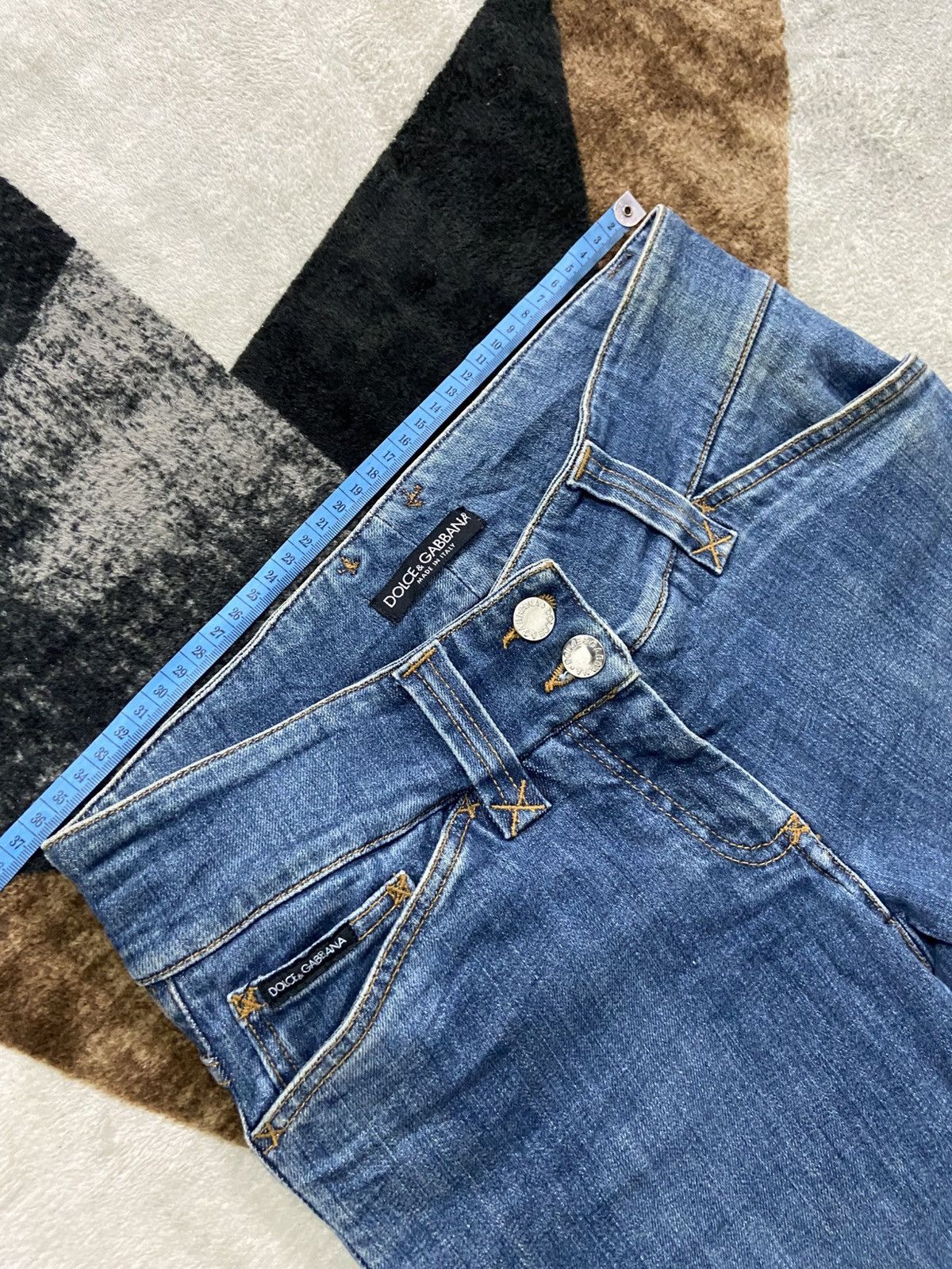 Dolce & Gabbana Dolce & Gabbana Embroidered Pocket Short Jeans Size 26" / US 2 / IT 38 - 8 Thumbnail
