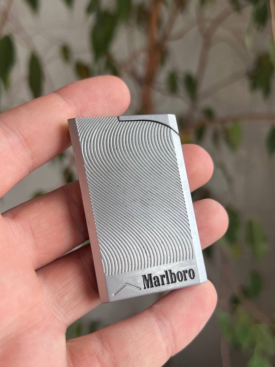 Y2K ELEGANCE MARLBORO GEOMETRIC METAL PUNK ROCK LIGHTER
