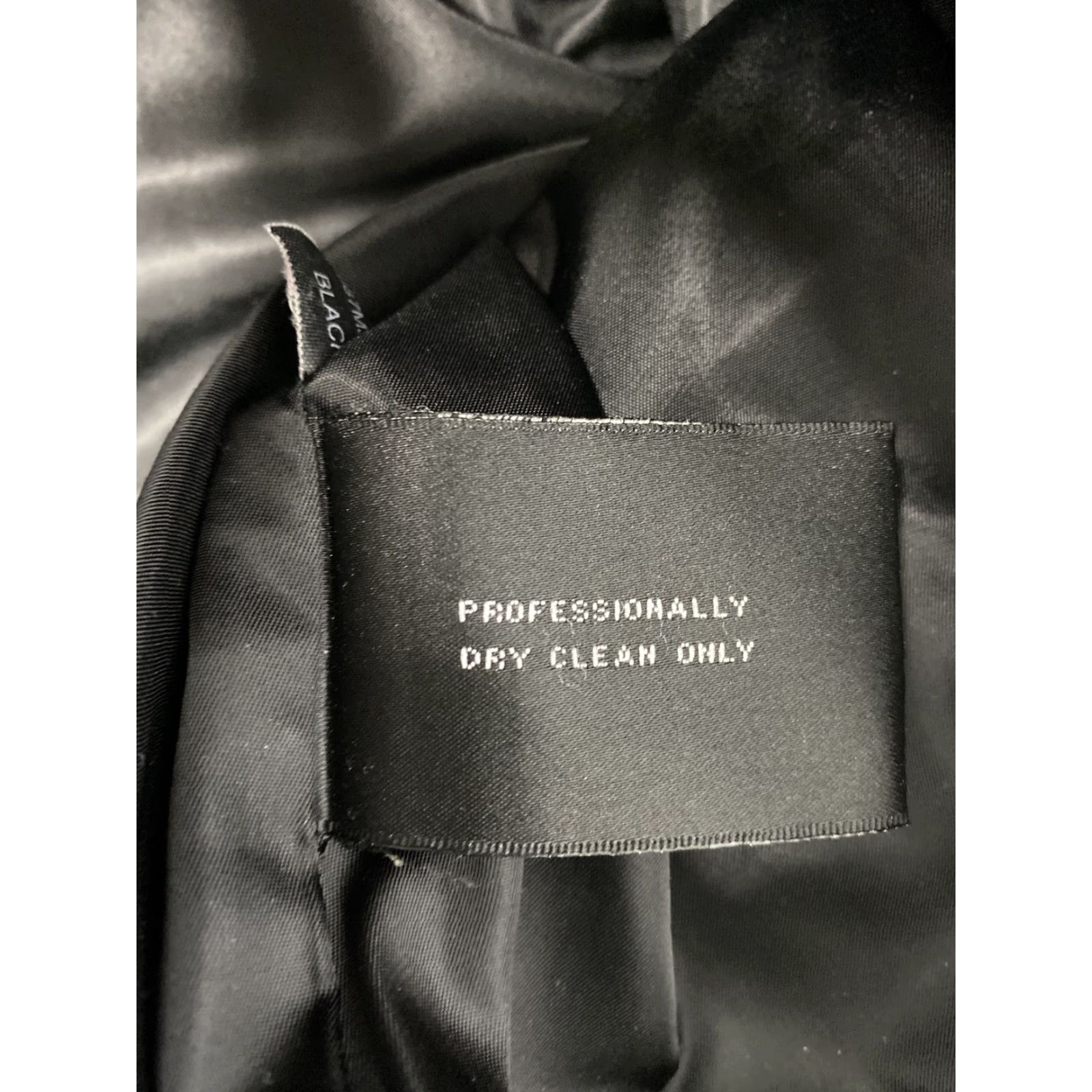 Ellen Tracy Ellen Tracy Black Wool Blend Collared 4 Button Overcoat Jacket Pockets Size 6 Womens Long Coat Black Wool Blend Overcoat Ellen Tracy Size M / US 6-8 / IT 42-44 - 7 Thumbnail