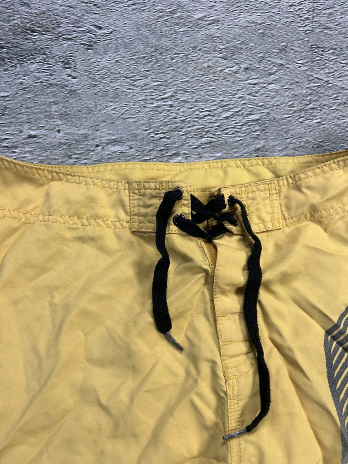 Quiksilver Quiksilver shorts yellow Y2K vintage fullprint graffiti surf Size US 34 / EU 50 - 2 Thumbnail