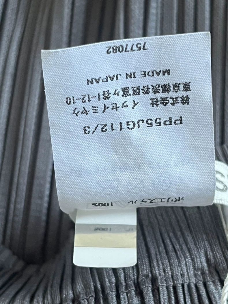 Issey Miyake Issey Miyake size:3 Grey pleated skirt Size 22" - 4 Thumbnail