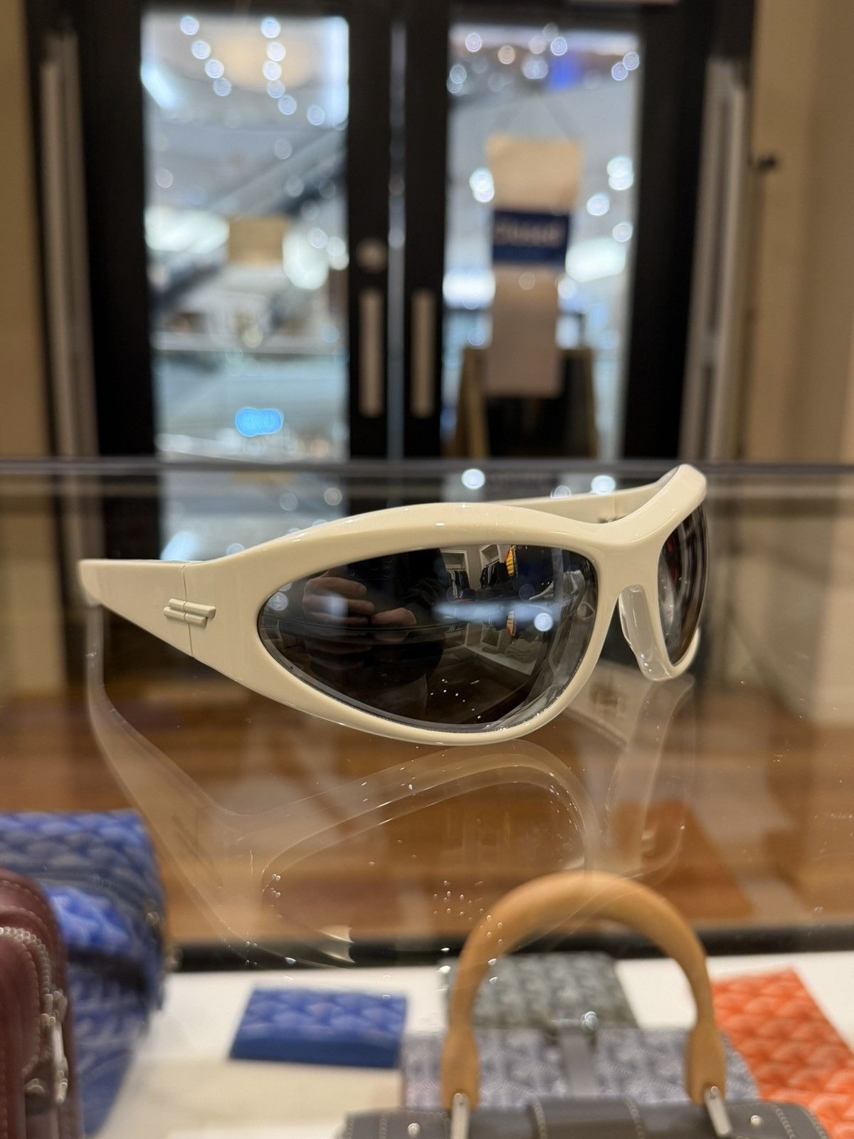 Bottega Veneta Bottega Veneta White Sunglasses Size ONE SIZE - 1 Thumbnail